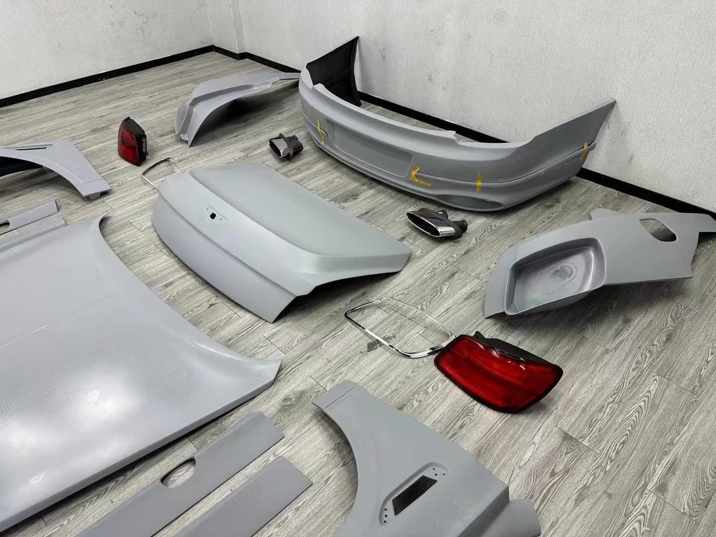 2020 look conversion upgrade body kit for Bentley Flying Spur 2013-2019