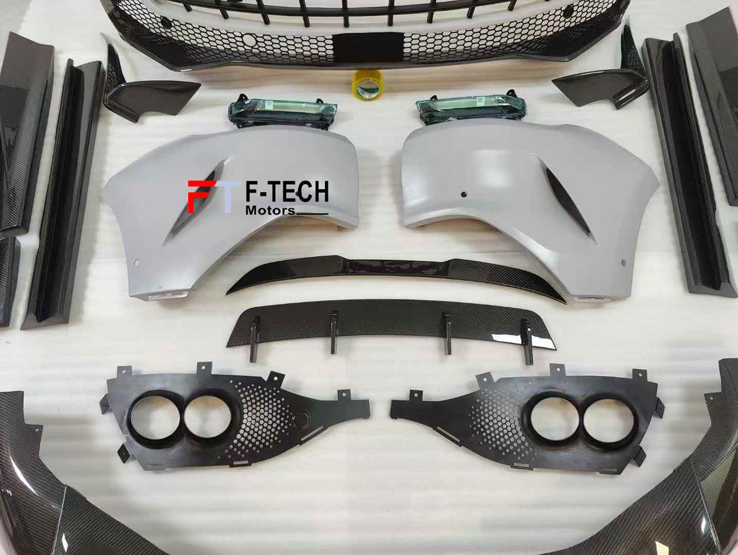 Conversion Upgrade Dry Carbon FIber Body Kit For Aston Martin DBX 707 2020+