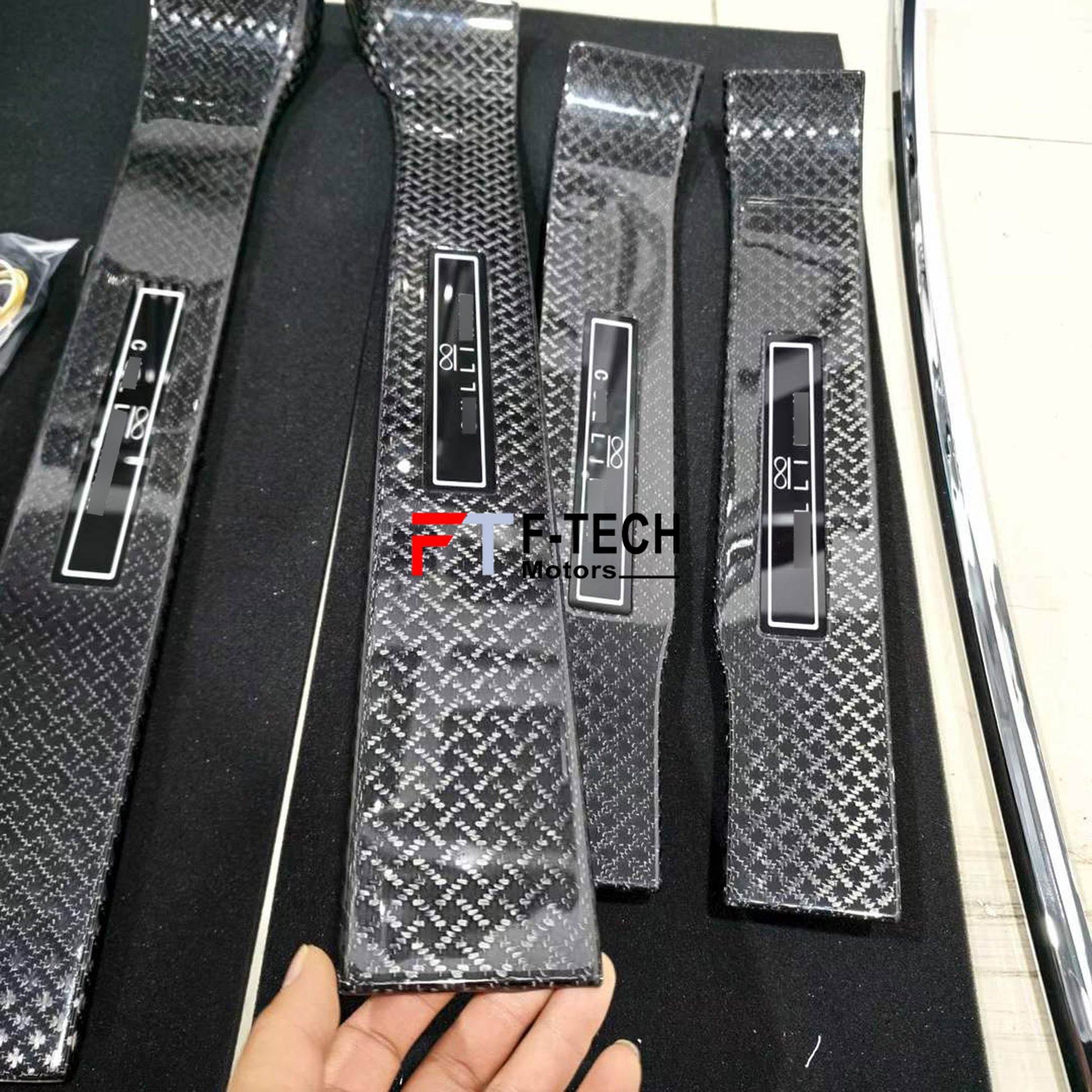 Dry Carbon Door Sills Illuminated For Rolls Royce Cullinan 2018+ Black Badge