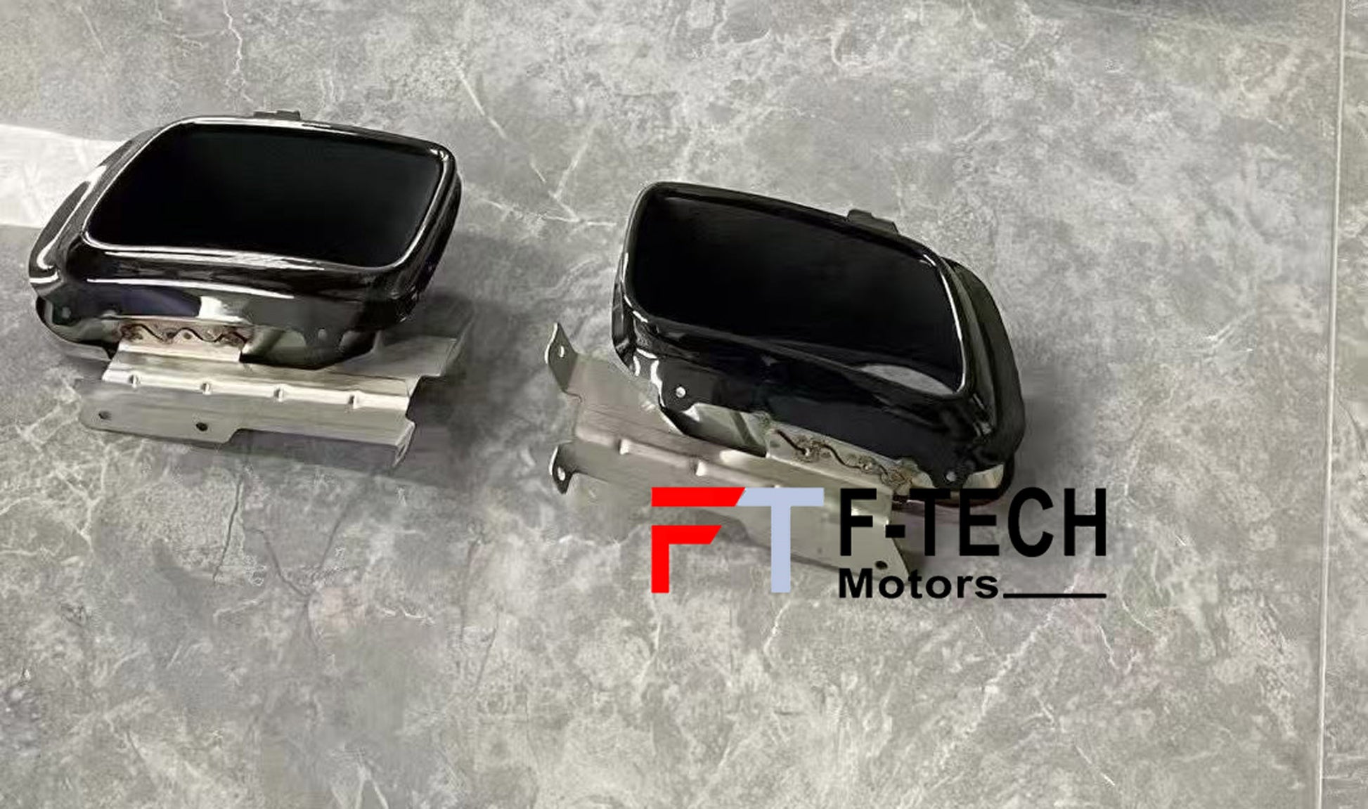 Exhaust Tips for Rolls Royce Cullinan 2018 - 2025 Black Badge