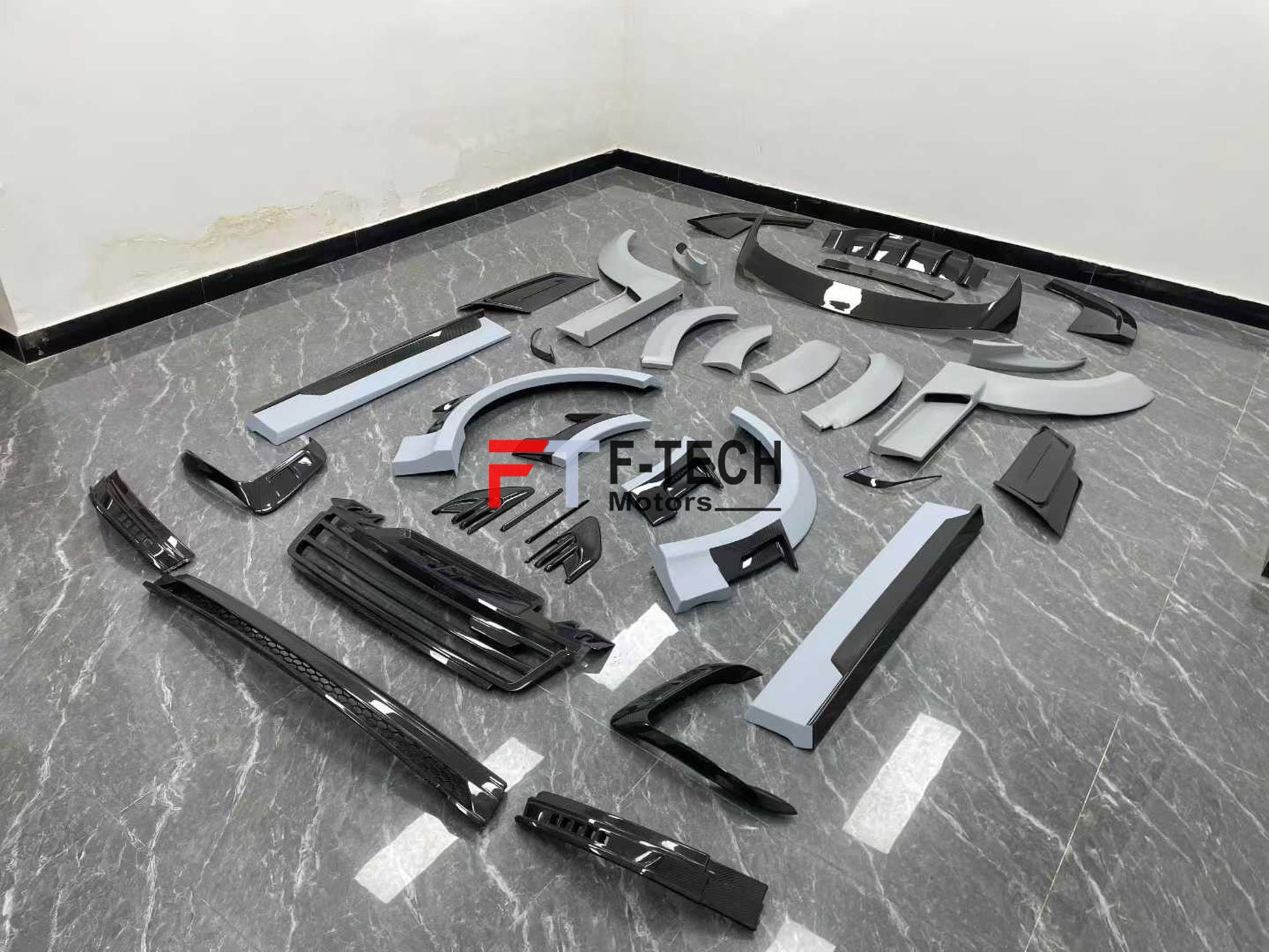 Dry Carbon Fiber Body Kit For Range Rover Sport SVR L494 2017 - 2023 Mansory
