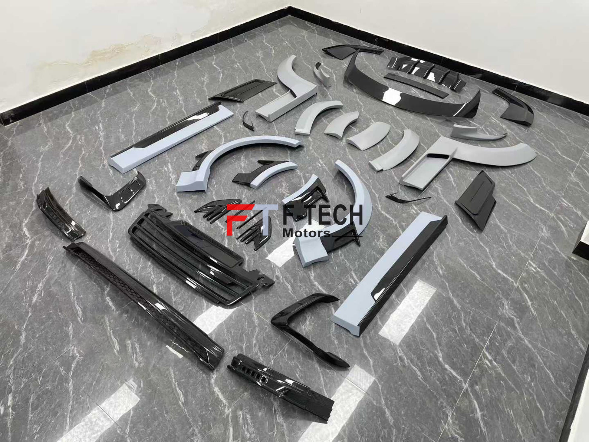 Dry Carbon Fiber Body Kit For Range Rover Sport SVR L494 2017 - 2023 Mansory