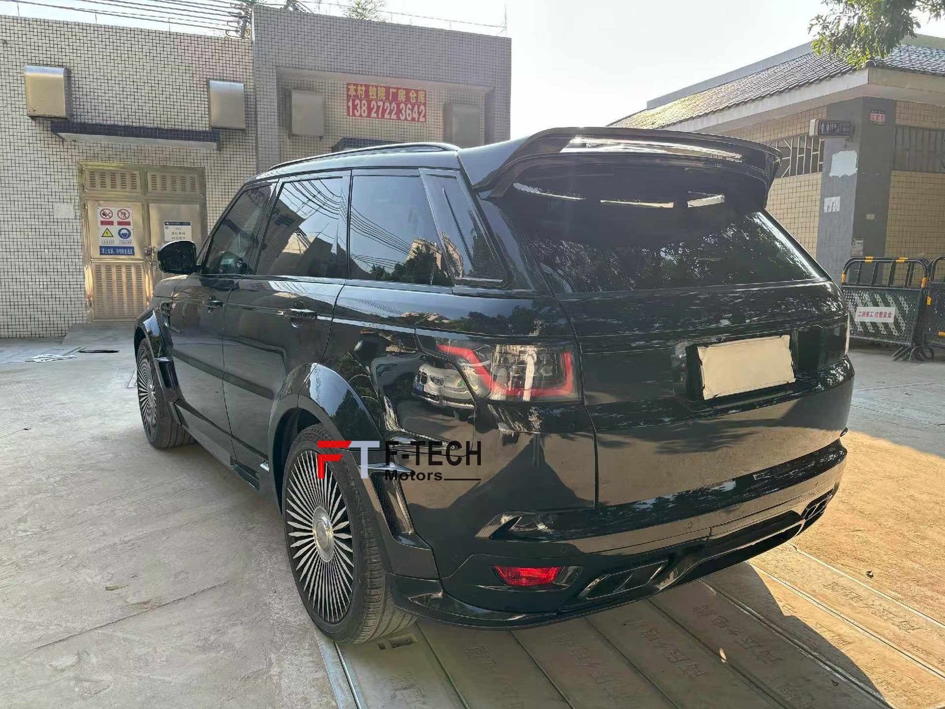 Dry Carbon Fiber Body Kit For Range Rover Sport SVR L494 2017 - 2023 Mansory