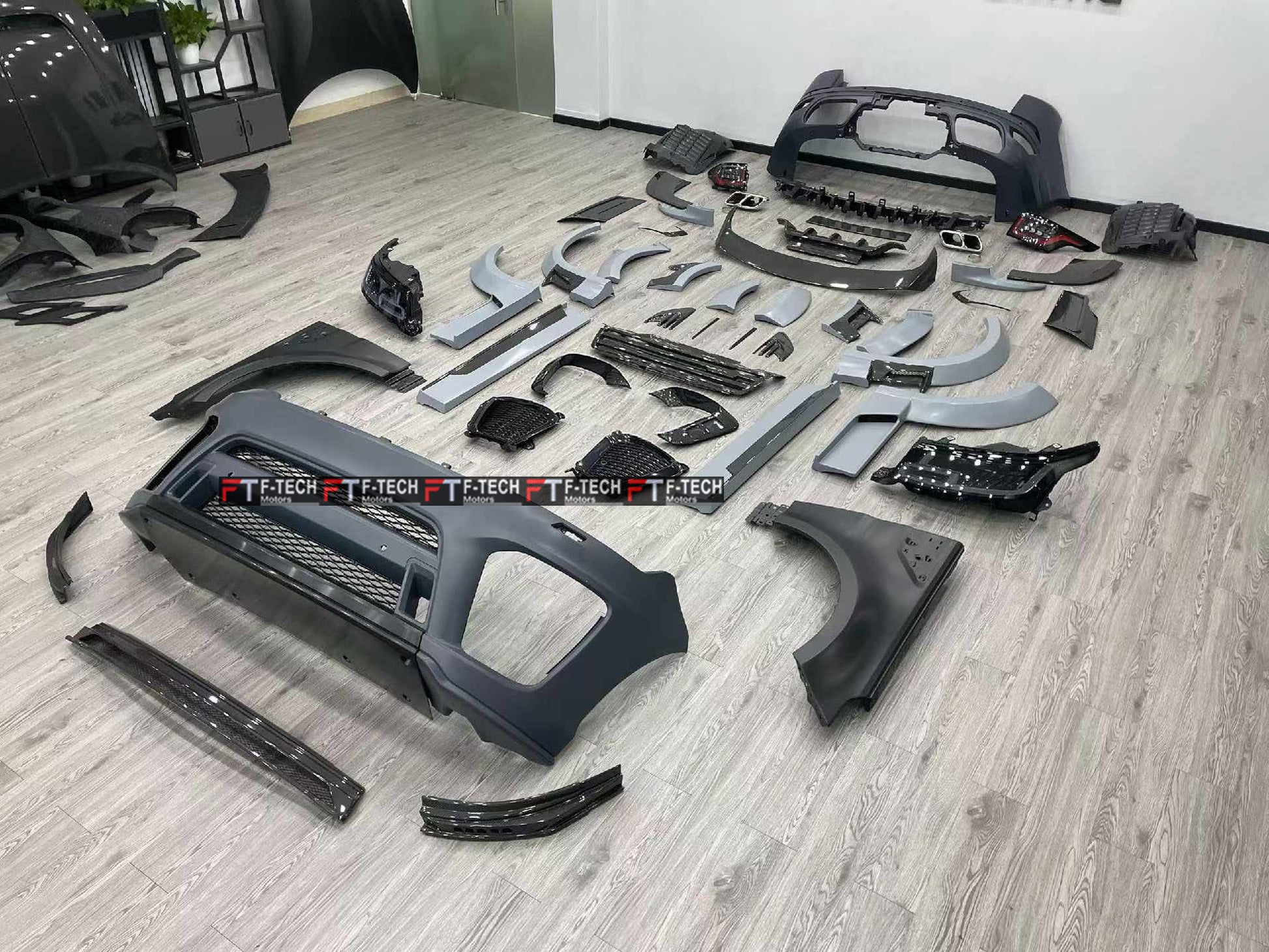 Carbon Body Kit For Range Rover Sport L494 2014 - 2017 Upgrade To L495 SVR 2018 - 2022 Mansory