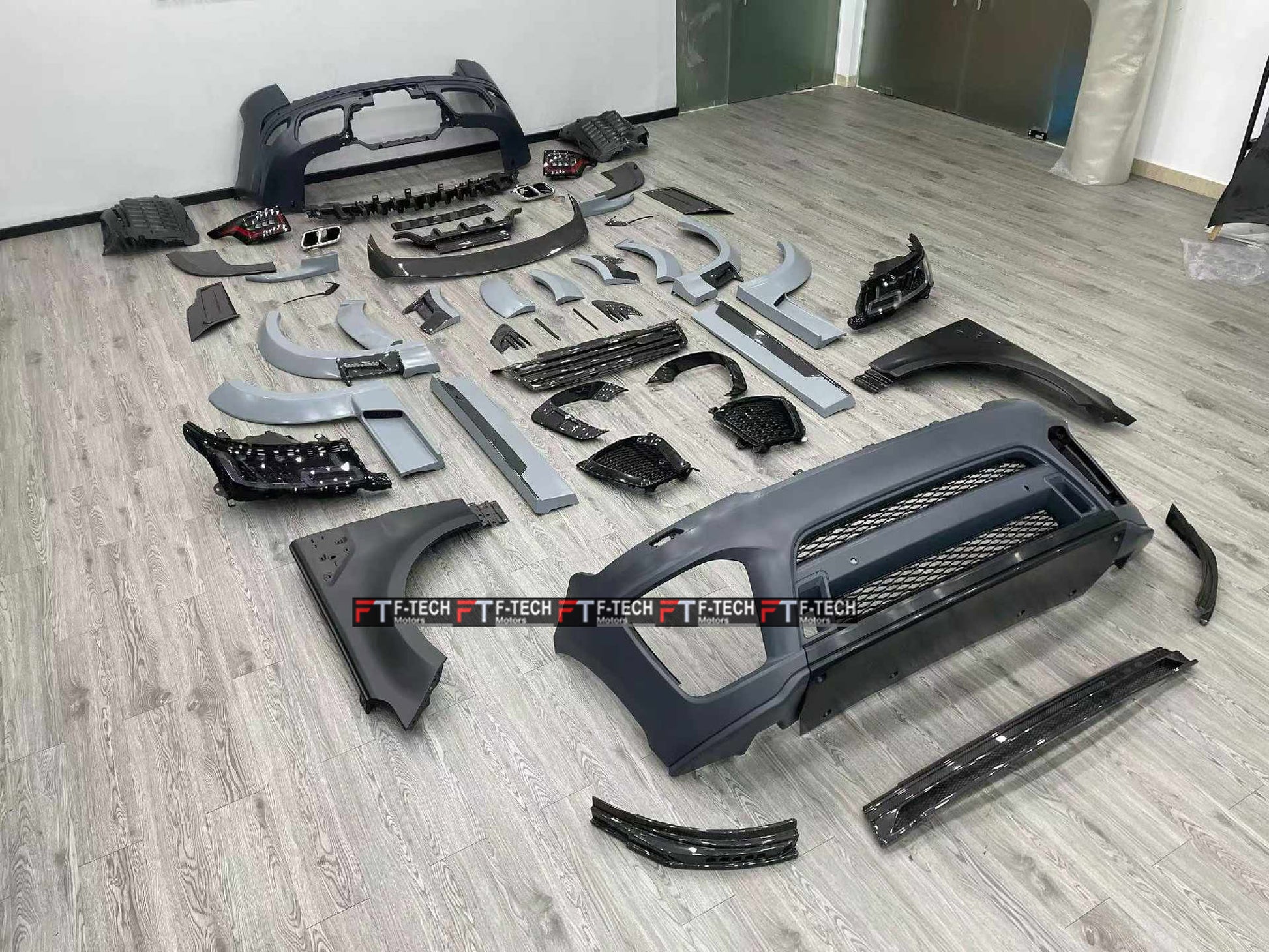 Carbon Body Kit For Range Rover Sport L494 2014 - 2017 Upgrade To L495 SVR 2018 - 2022 Mansory