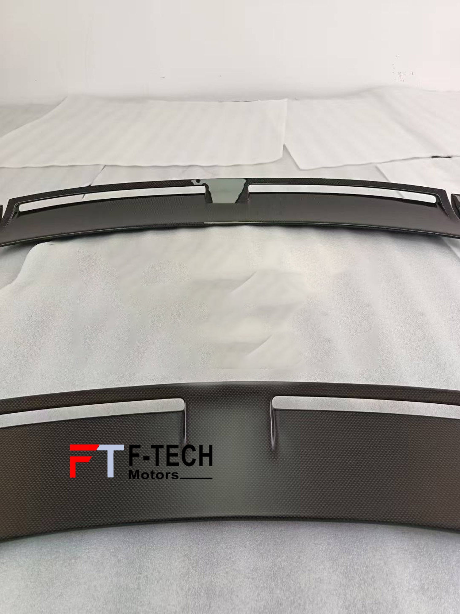 Carbon Fiber Rear Trunk Spoiler For Ferrari Roma 2020+