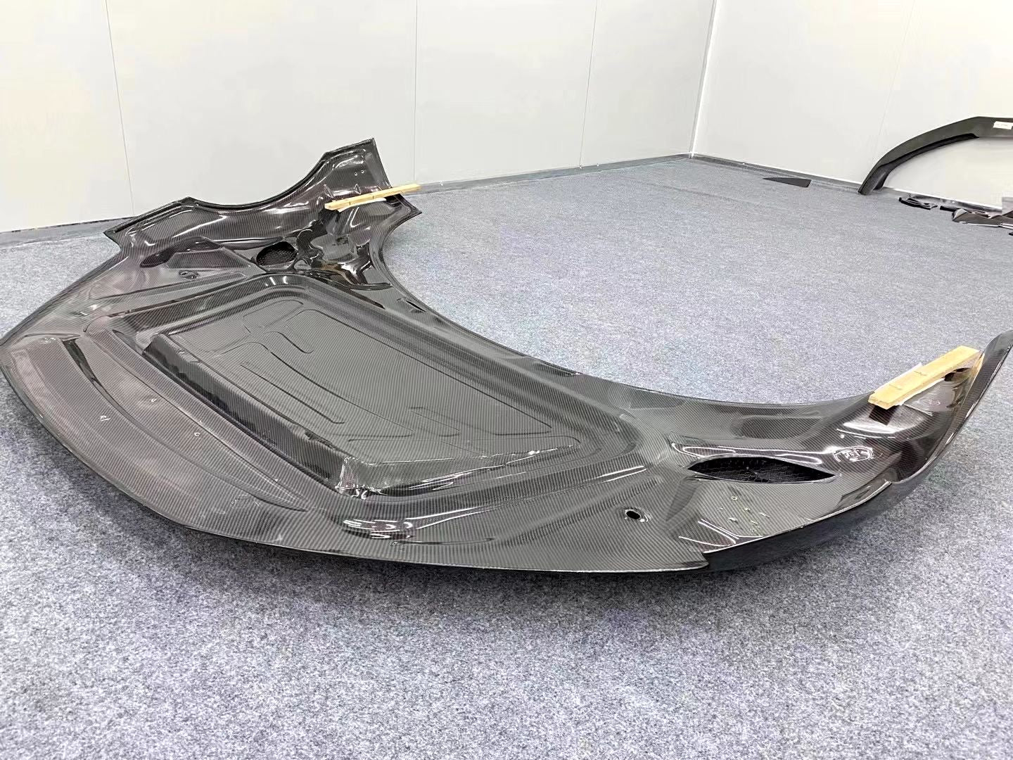 Carbon fiber hood bonnet for Audi R8 4S 2015 - 2019