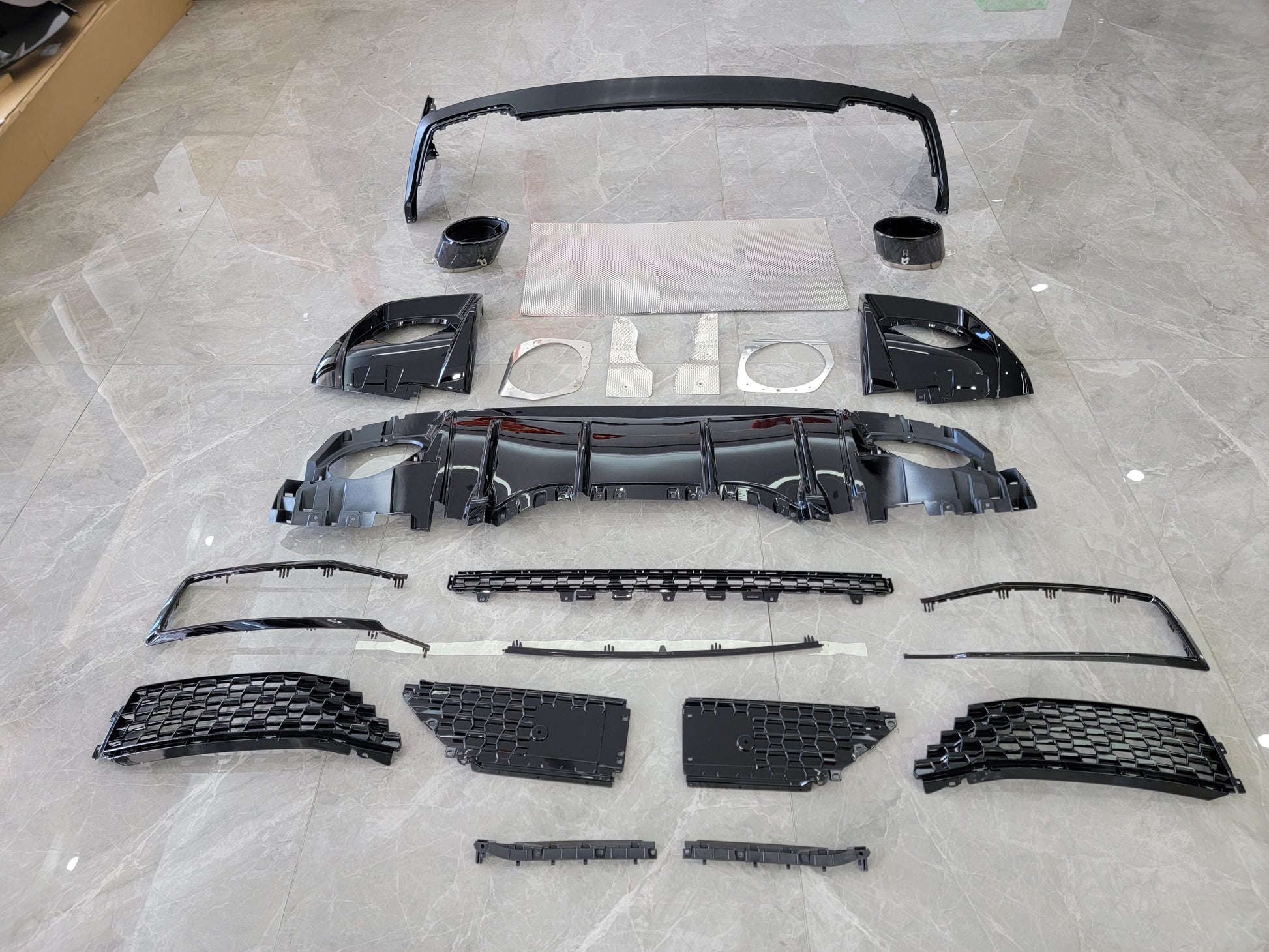 Conversion Body Kit Upgrade fits Audi R8 2015-2018 into new Audi R8 2019 Present