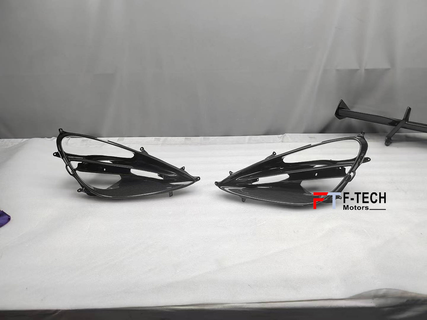 Dry Carbon Fiber Headlight Covers Frame For McLaren 720S 2017 - 2023