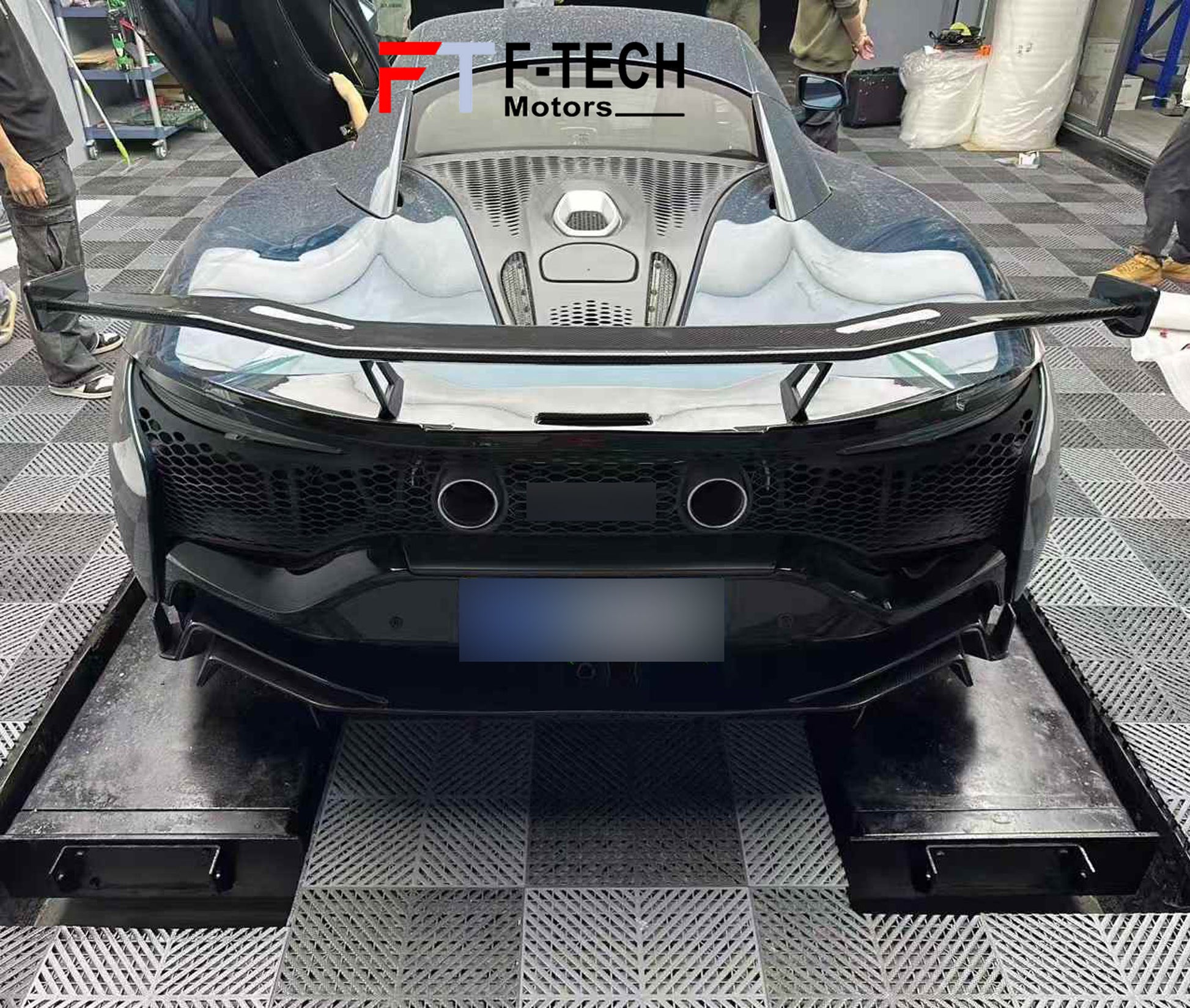Dry Carbon Fiber Amans Body Kit for McLaren Artuta 2023+
