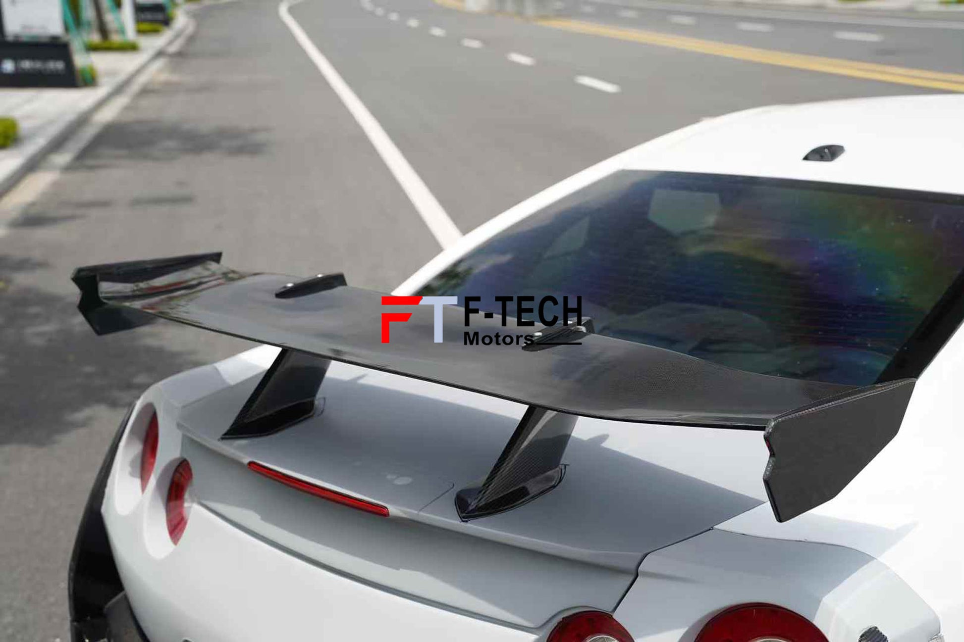 Dry Carbon Fiber Rear Wing Spoiler For Nissan GT-R R35 2017+ Nismo