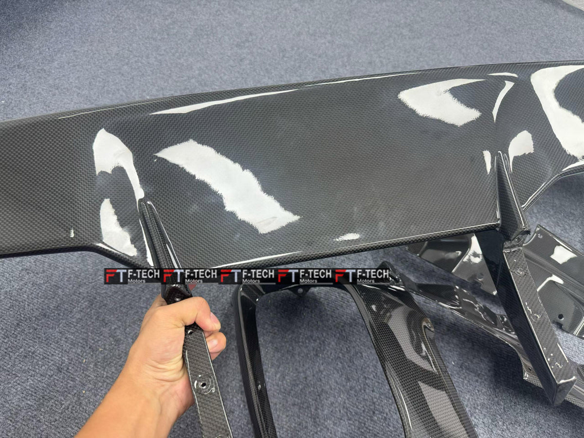 Dry Carbon Fiber OEM Rear Diffuser Spoiler For Ferrari 812 Superfast 2017 - 2024