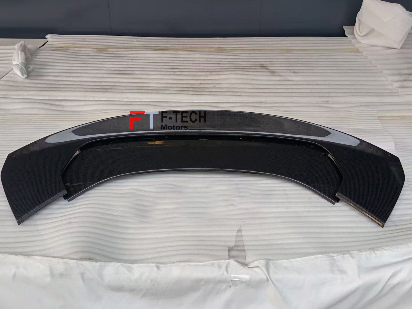 Dry Carbon Rear Spoiler For Ferrari SF90 Stradale 2019-2024