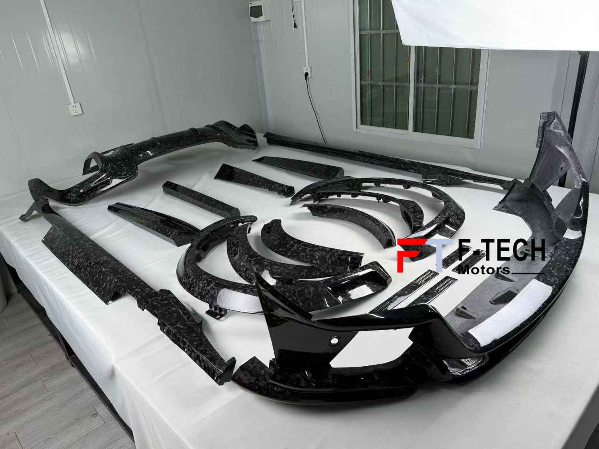 Forged Carbon OEM Style Body Kit For Ferrari Purosangue FUV 2023+