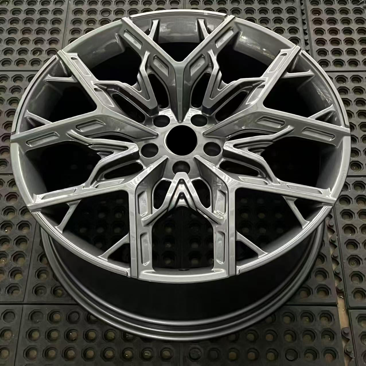 Forged Wheels Rims 18 19 20 21 22 23 24 26 inch For Aston Martin DB11 DB12 DB9 DBS DBX Rapide V12 Speedster V8 Vantage Valour Vanquish Zagato
