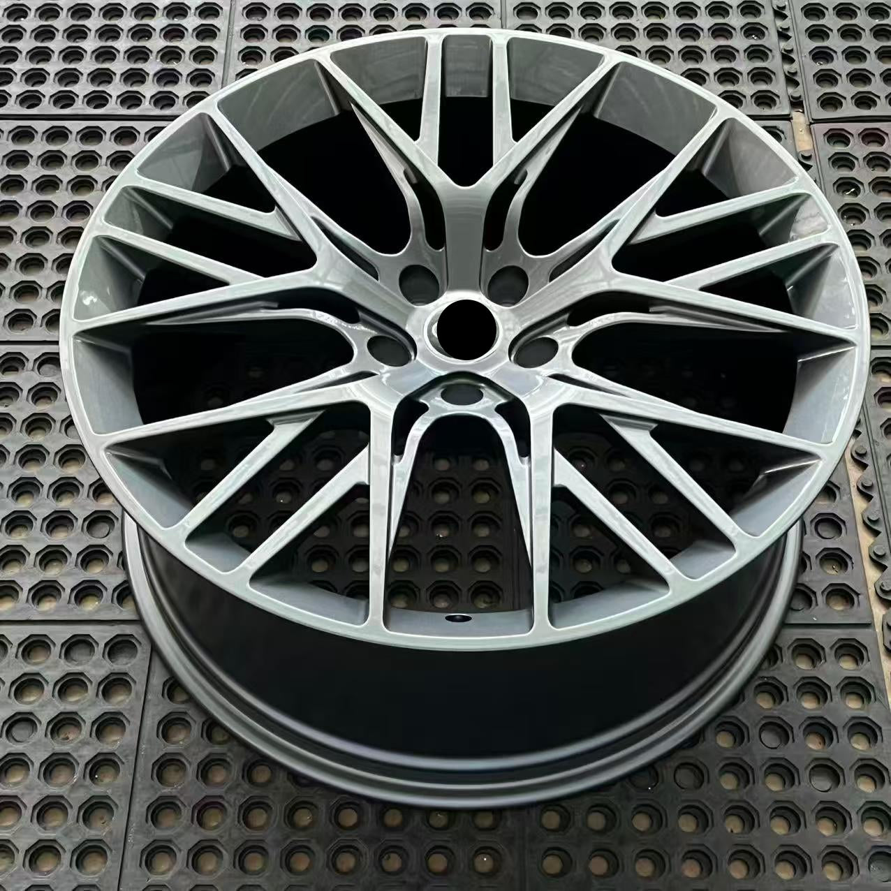 Forged Wheels Rims 18 19 20 21 22 23 24 26 inch For Aston Martin DBX DB11 DB12 DB9 DBS Rapide V12 Speedster V8 Vantage Valour Vanquish Zagato (Copy)