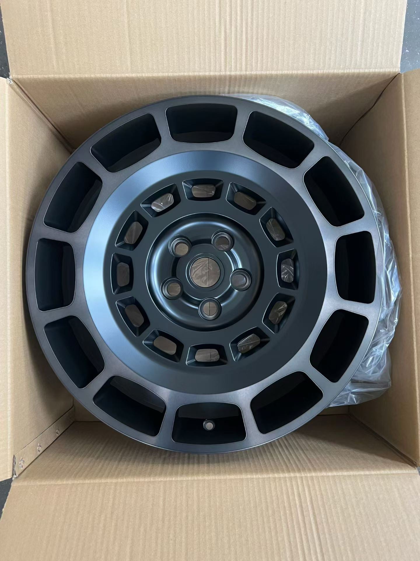 Forged Wheels Rims 18 19 20 21 22 23 24 inch For Land Rover Defender L663 90 110 130 Octa