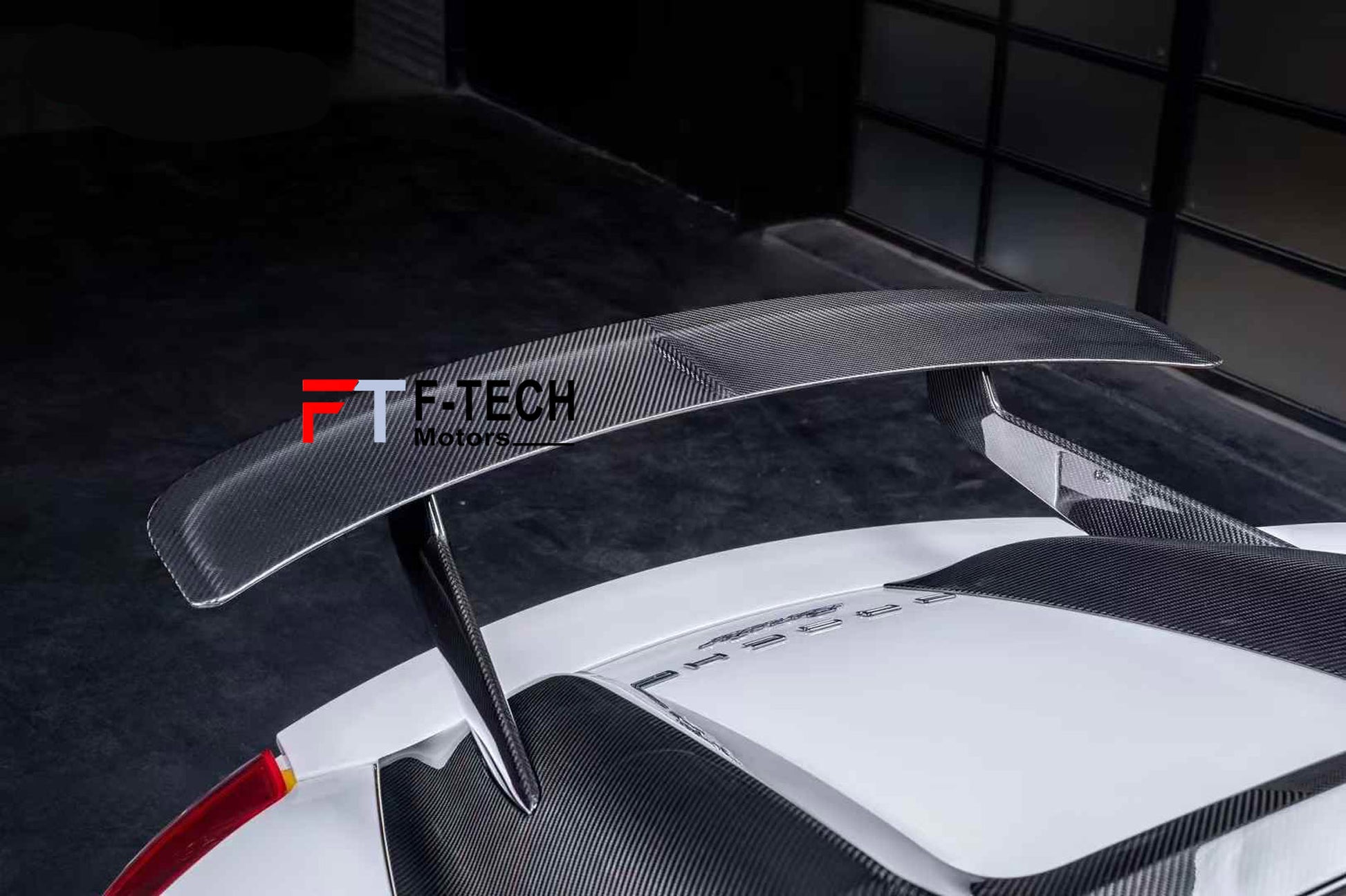 Dry Carbon Fiber Hump Style Trunk Deck Lid Spoiler for Porsche 718 Boxster 981 2013 - 2016