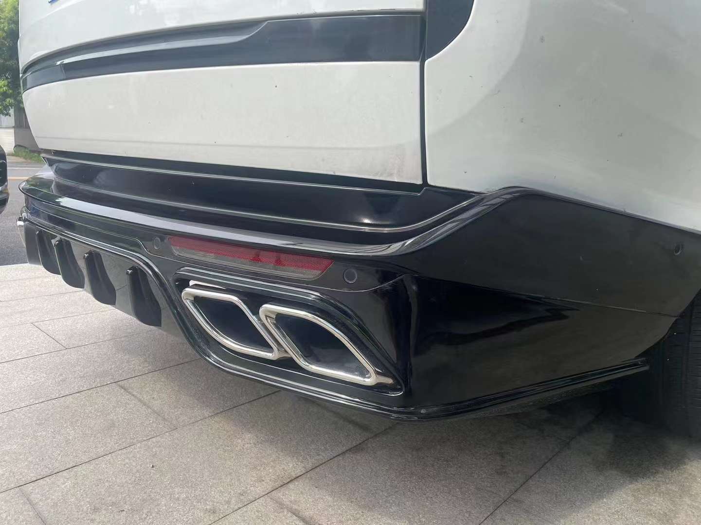 Rear splitter diffuser kit with exhaust tips fit new Range Rover Vogue L460 2023-Present MANSORY