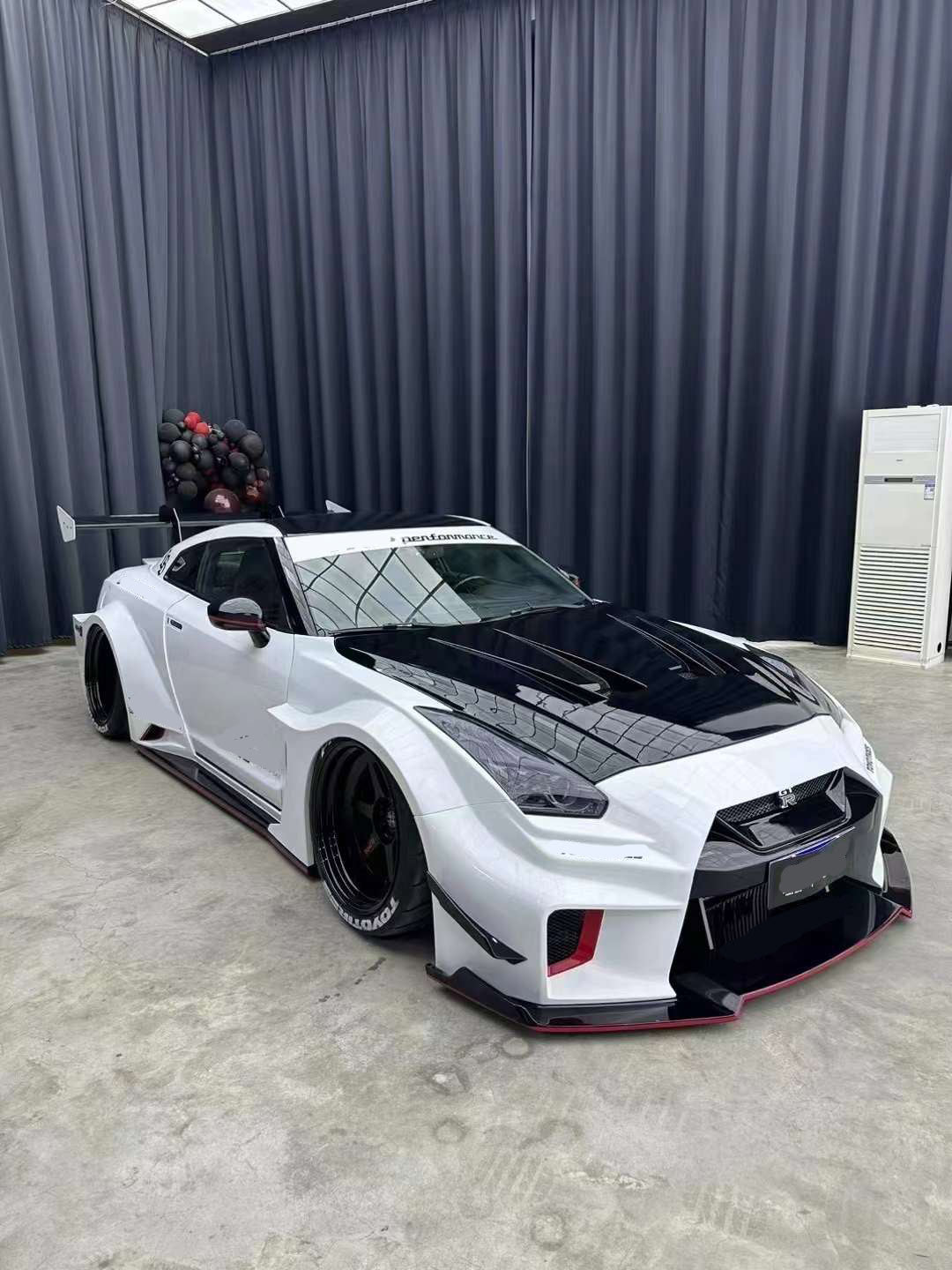 LB style body kit for Nissan GT-R 2016 Present liberty walk