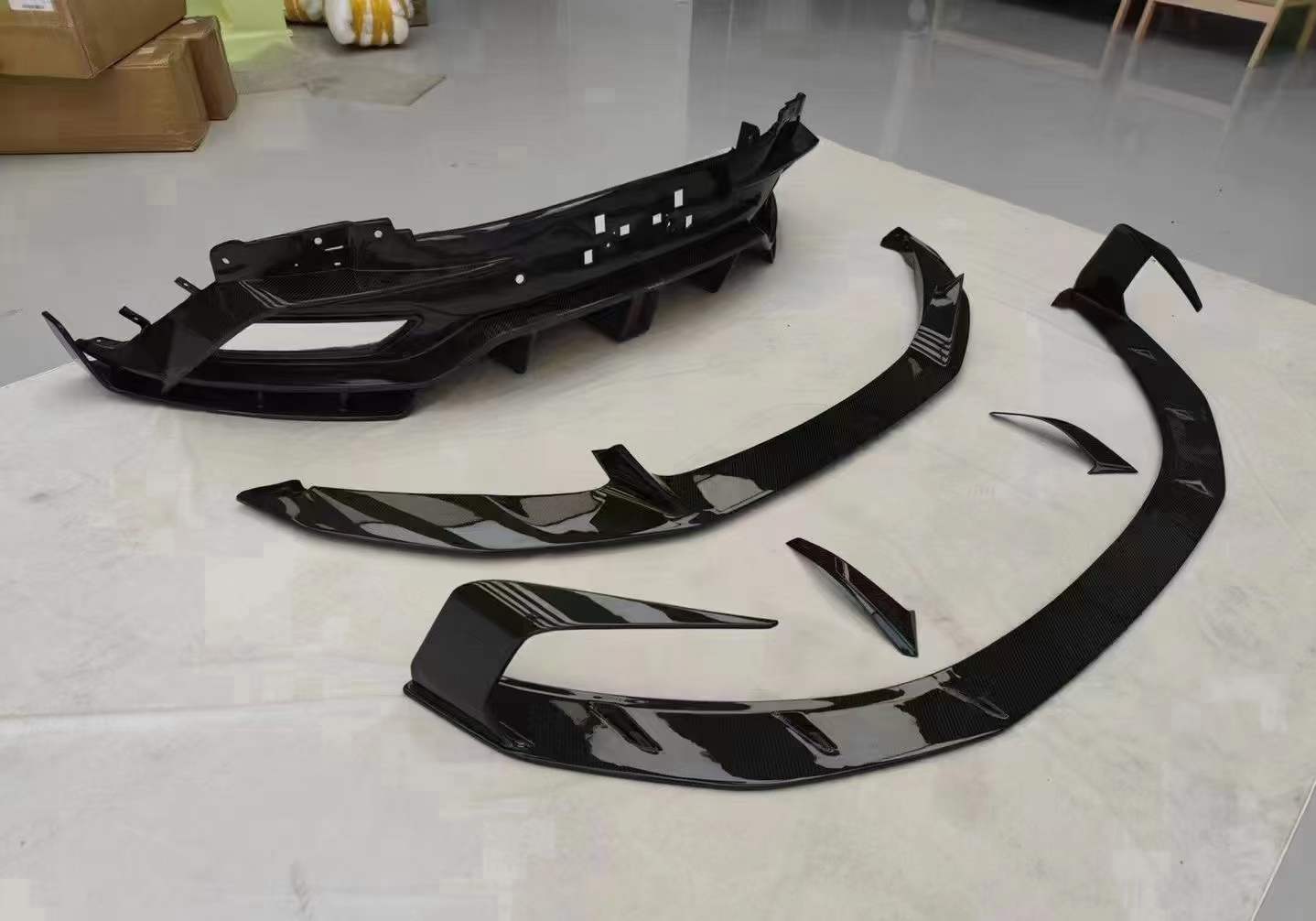 Dry carbon fiber body Kit fit Aston Martin DB11 2016 - 2023