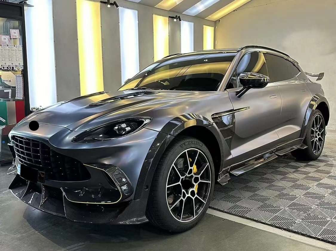 Mansory Dry carbon fiber body kit fit Aston Martin DBX 2020UP 