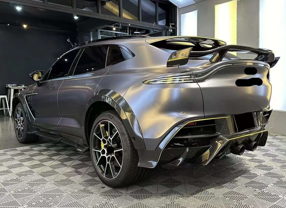 Mansory Dry carbon fiber body kit fit Aston Martin DBX 2020UP 