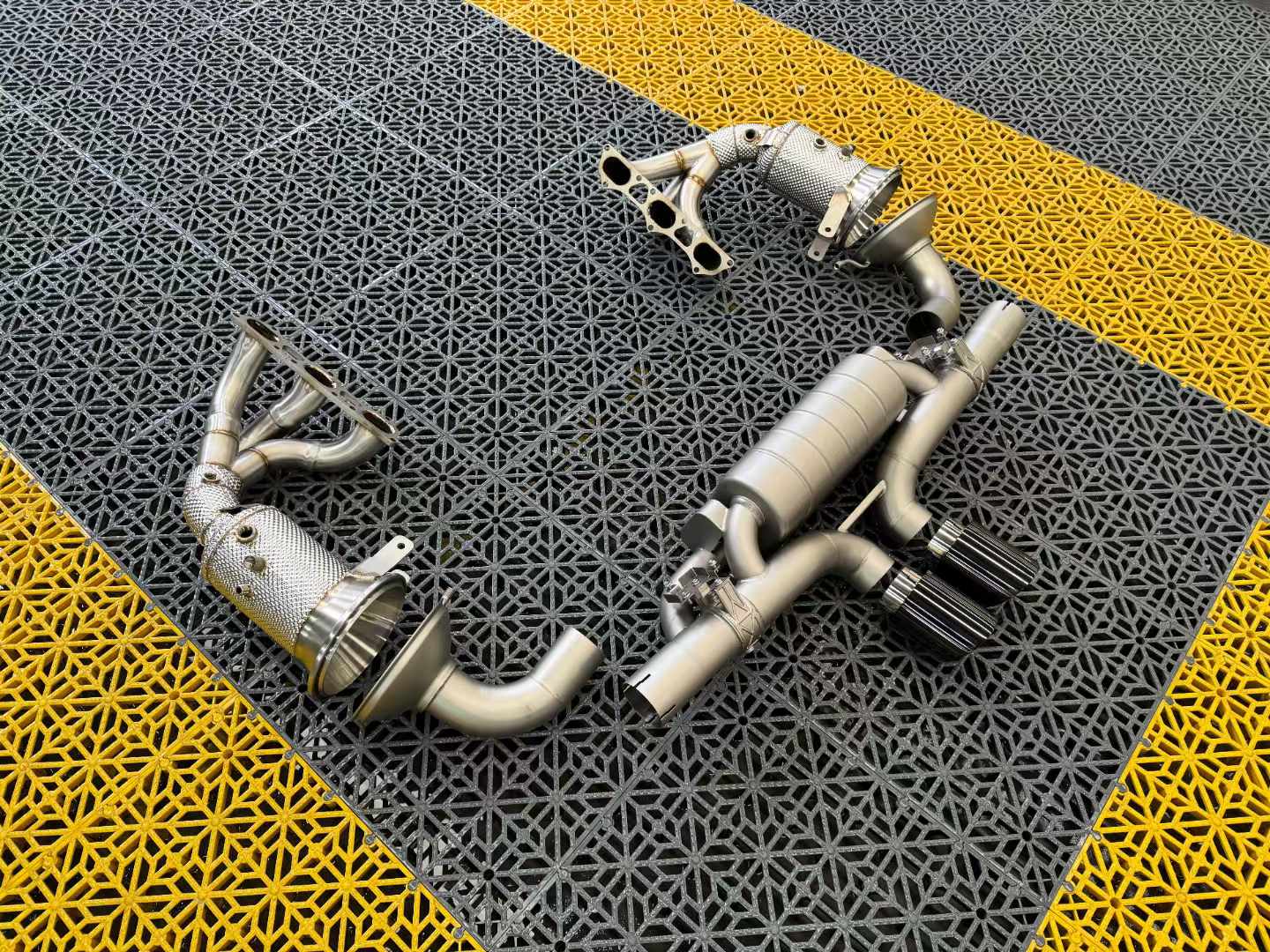 F-Tech Motors exhaust system fit Porsche 911 992 GT3 2019 Present 4.0L