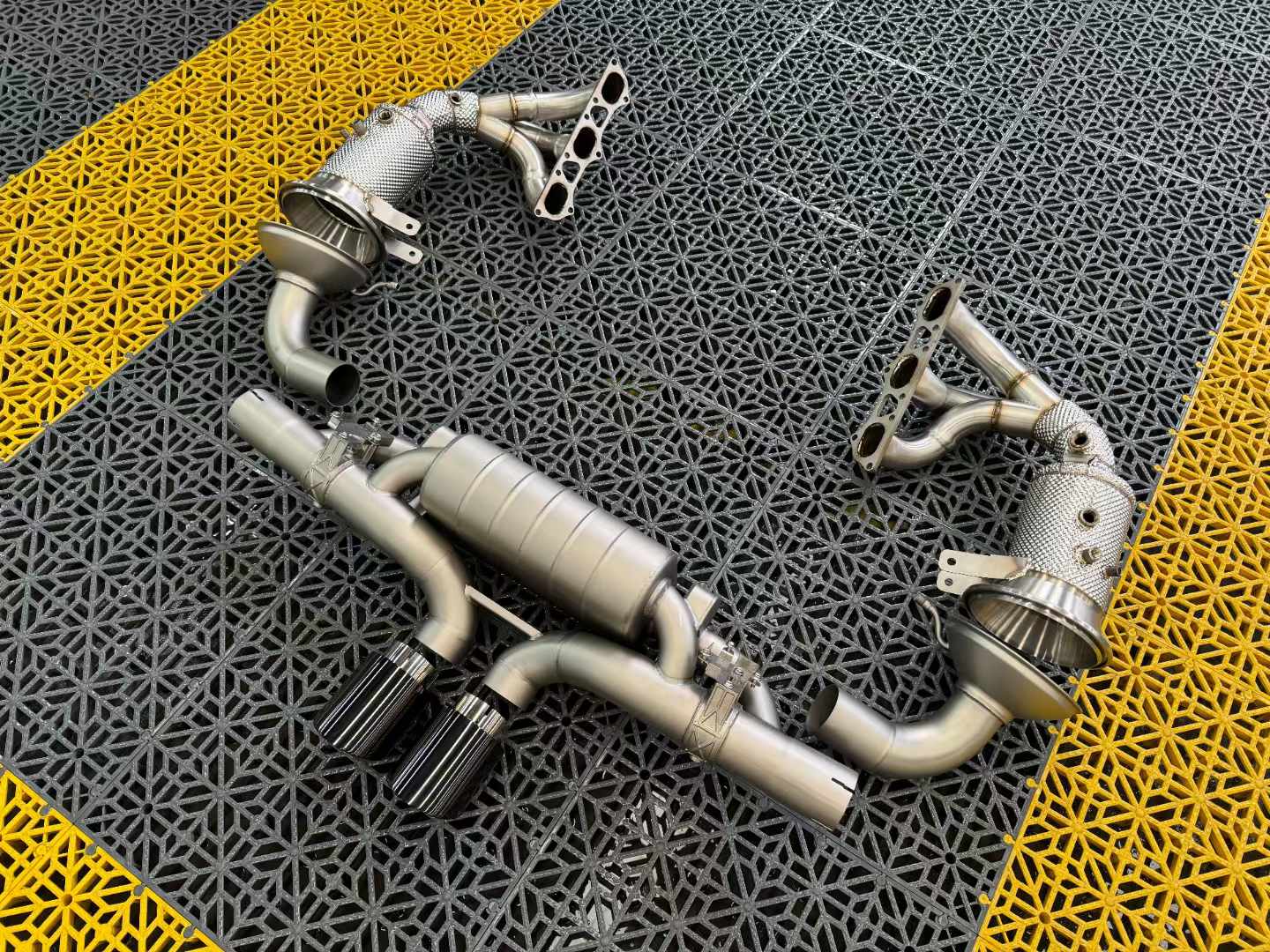 F-Tech Motors exhaust system fit Porsche 911 992 GT3 2019 Present 4.0L