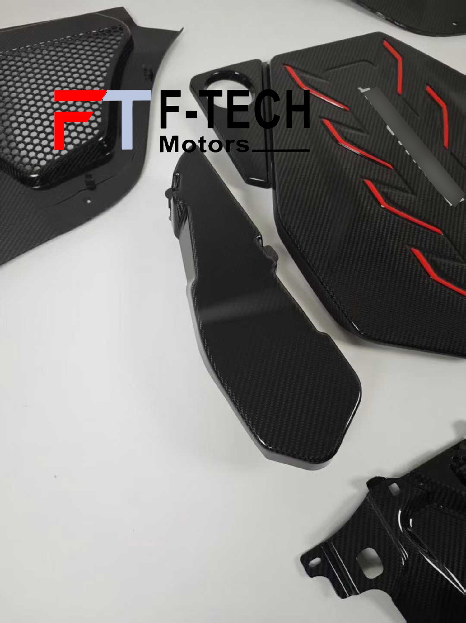 Carbon Fiber Engine Bay Covers For BMW M5 G90 G99 2024+