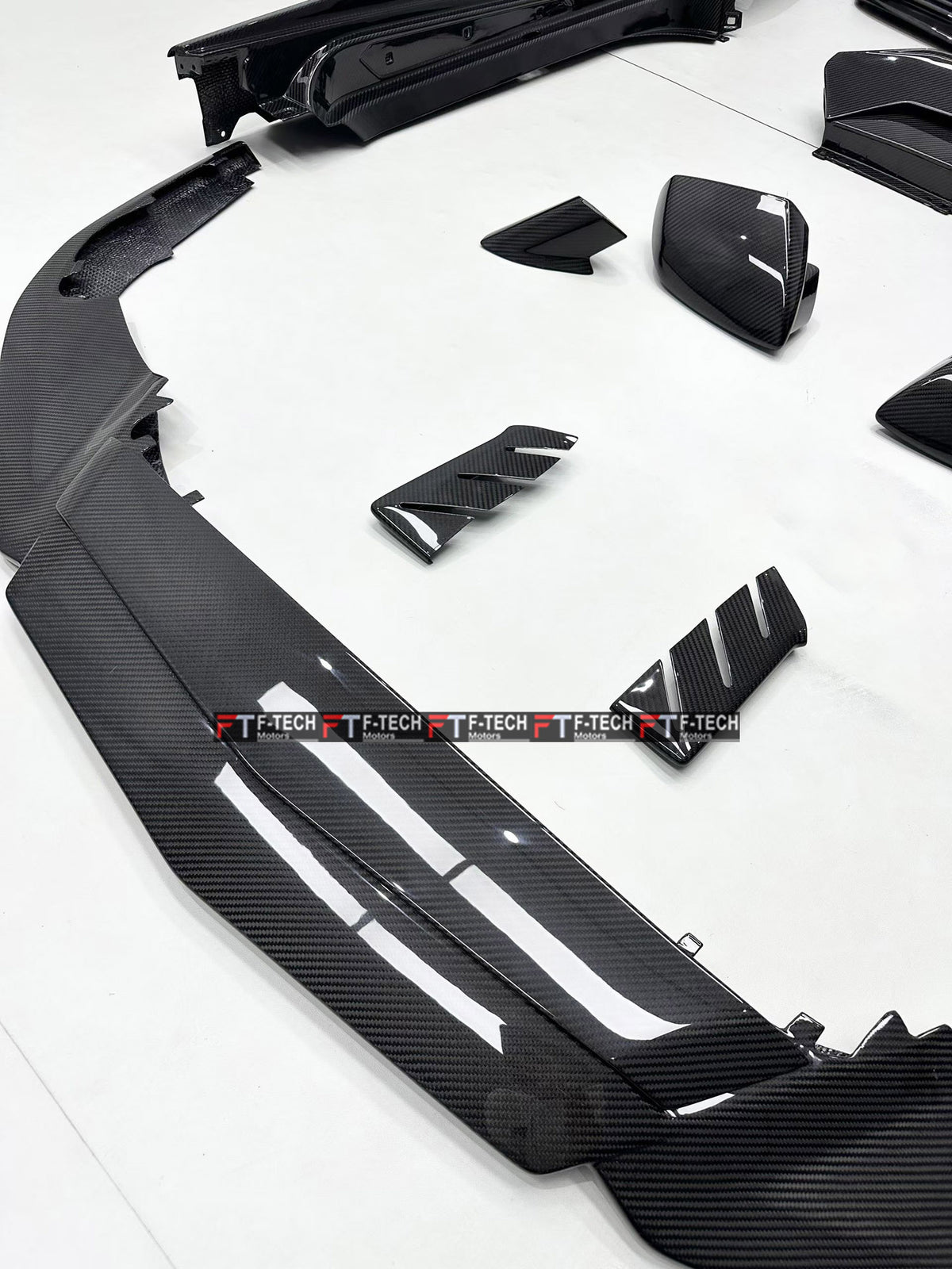 Dry Carbon Fiber Body Kit For Lamborghini Huracan EVO RWD 2020 - 2024 Novitec