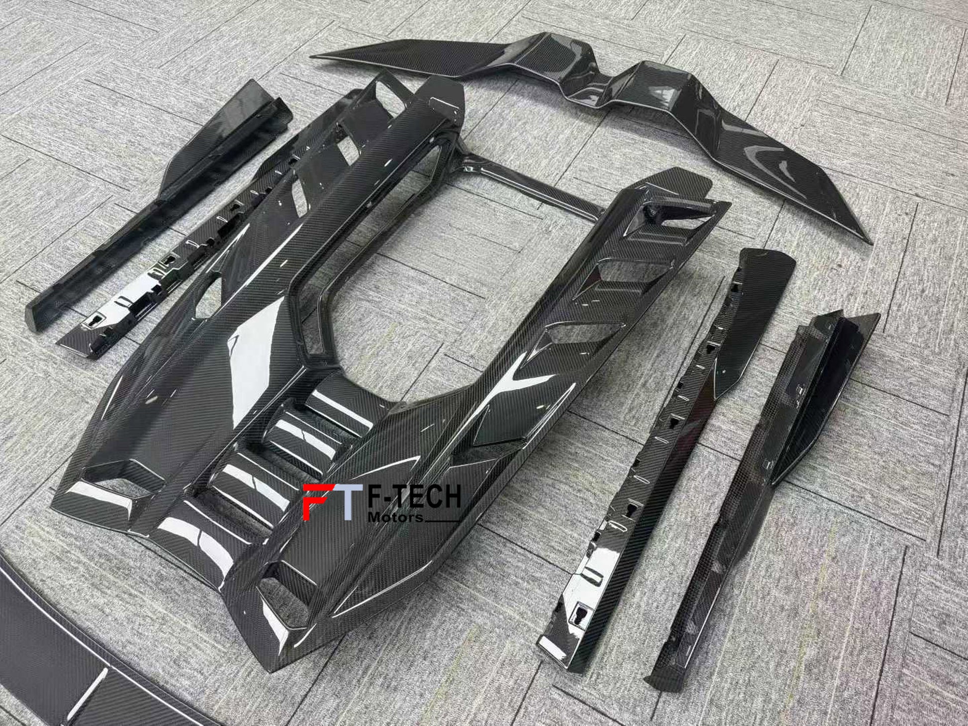 Dry Carbon OEM Look Body Kit For Lamborghini Revuelto 2024+