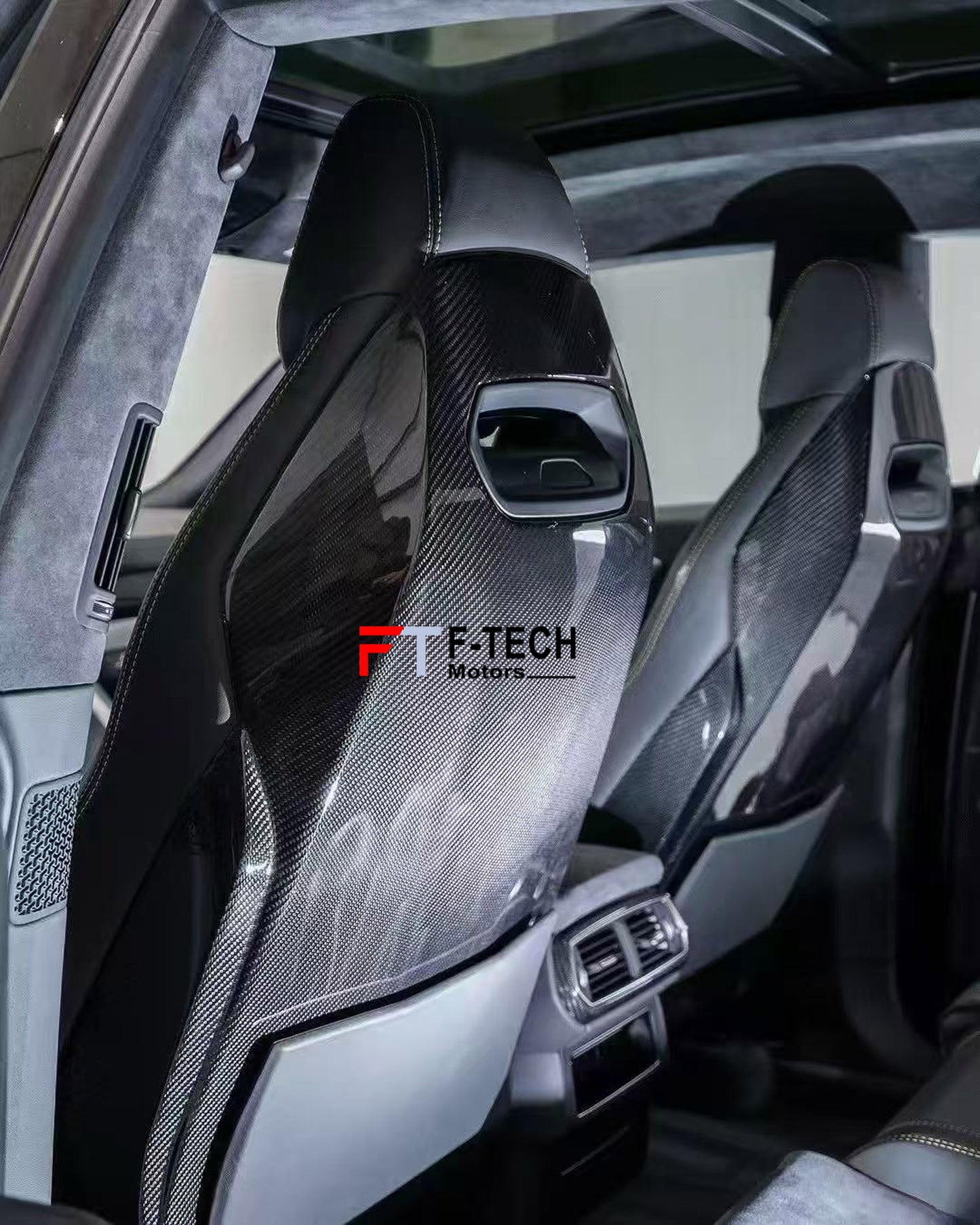 Dry Carbon Fiber Pair of Front Seat Covers for Lamborghini Urus 2018 - 2023