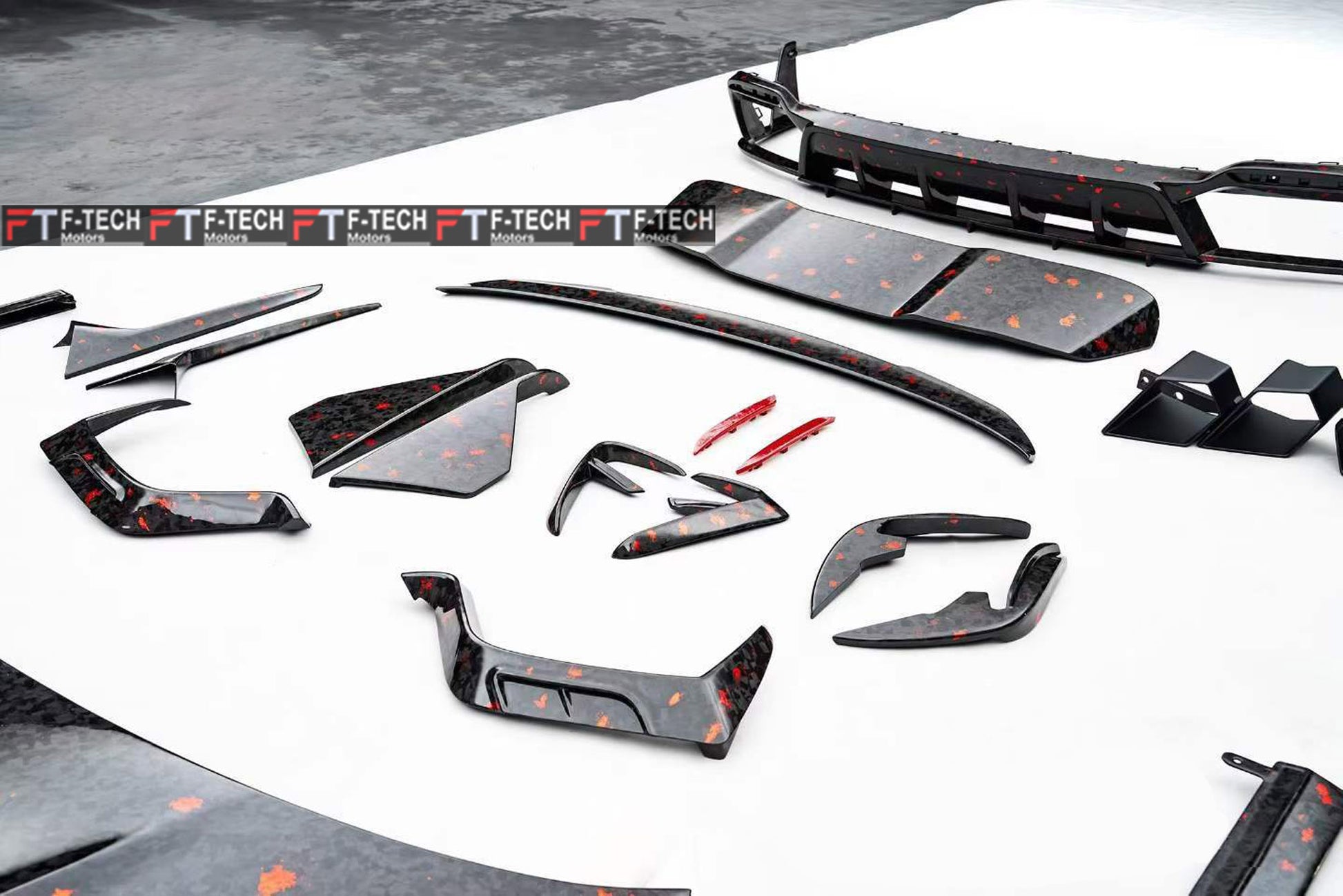 Dry Сarbon Fiber Body Kit For Audi RS6 C8 2019 - 2025 Mansory