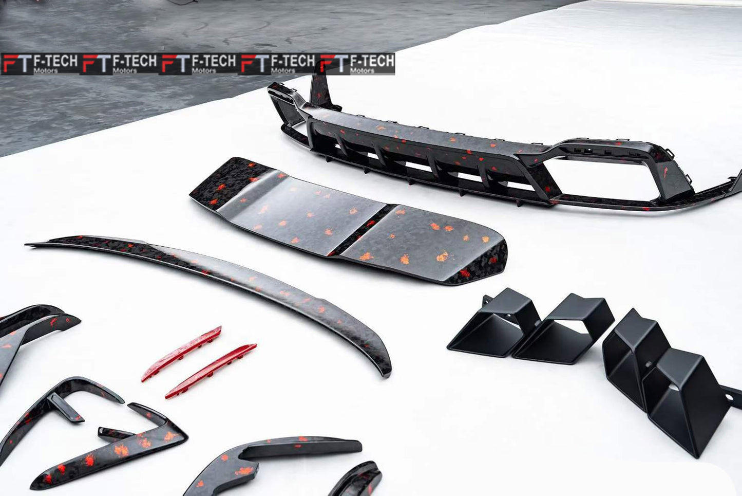 Dry Сarbon Fiber Body Kit For Audi RS6 C8 2019 - 2025 Mansory
