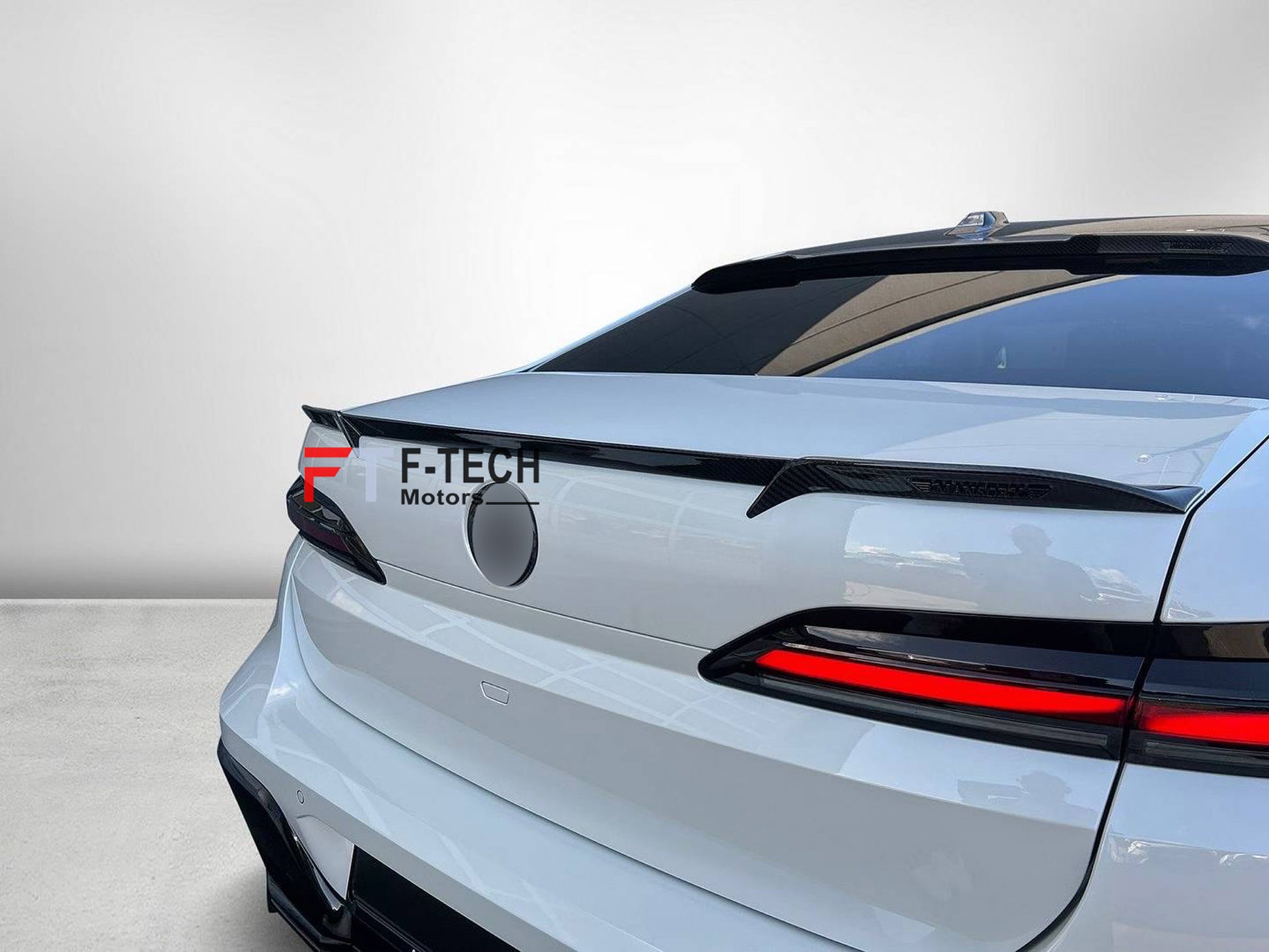 Dry Carbon Fiber Body Kit For BMW 7 Series G70 2022+ Mansory