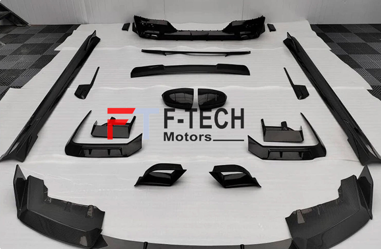 Dry Carbon Fiber Body Kit For BMW 7 Series G70 2022+ Mansory