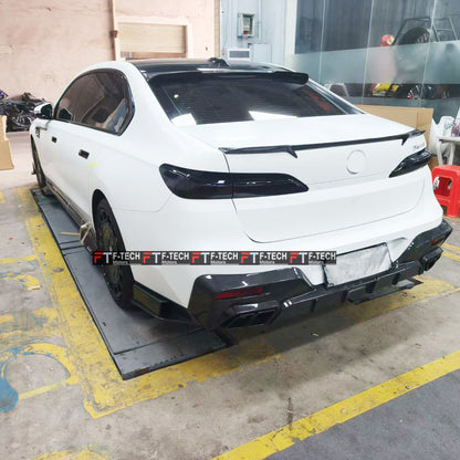Dry Carbon Fiber Soft Kit For BMW 7 Series G70 2022+ Mansory