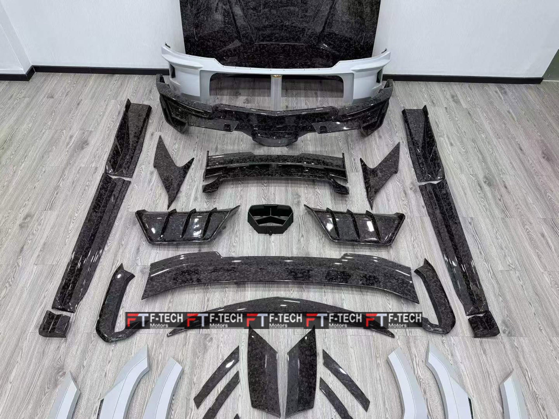 Forged Carbon Fiber Wide Body Kit For Lamborghini Urus Se 2024+