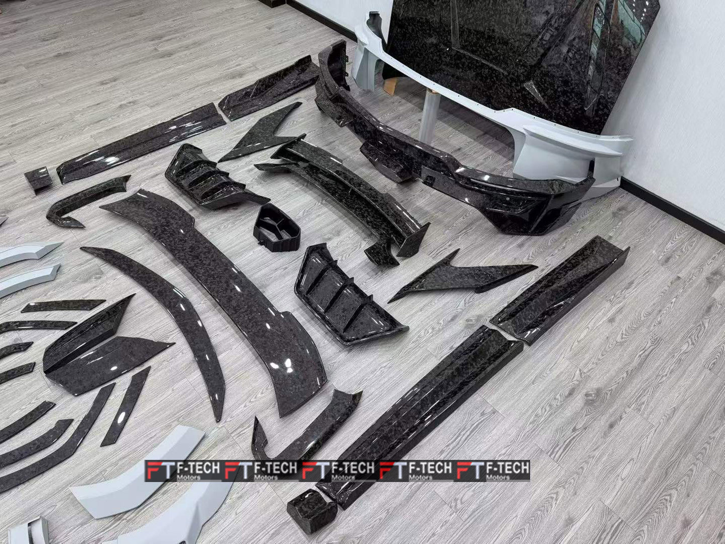 Forged Carbon Fiber Wide Body Kit For Lamborghini Urus Se 2024+