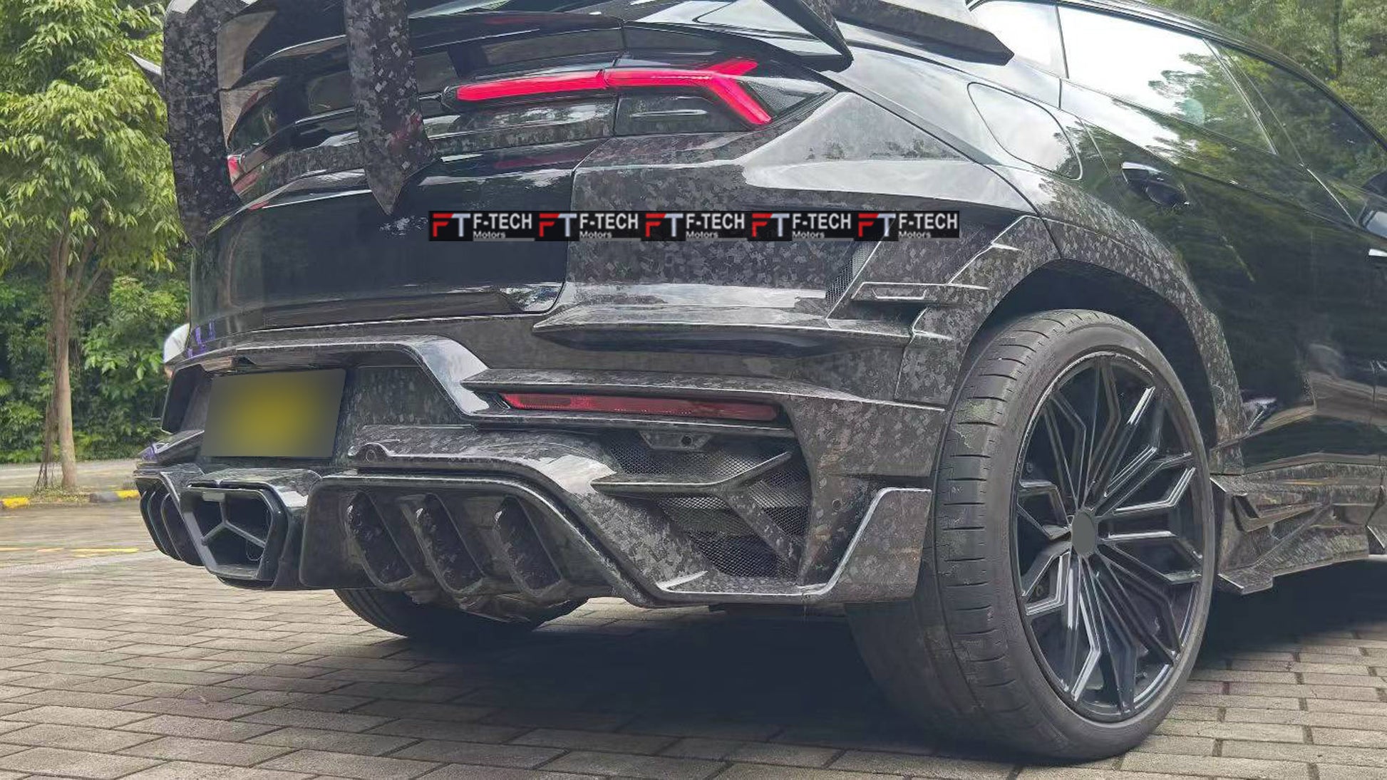 Forged Carbon Fiber Wide Body Kit for Lamborghini Urus SE (2024+) Mansory Venatus SE