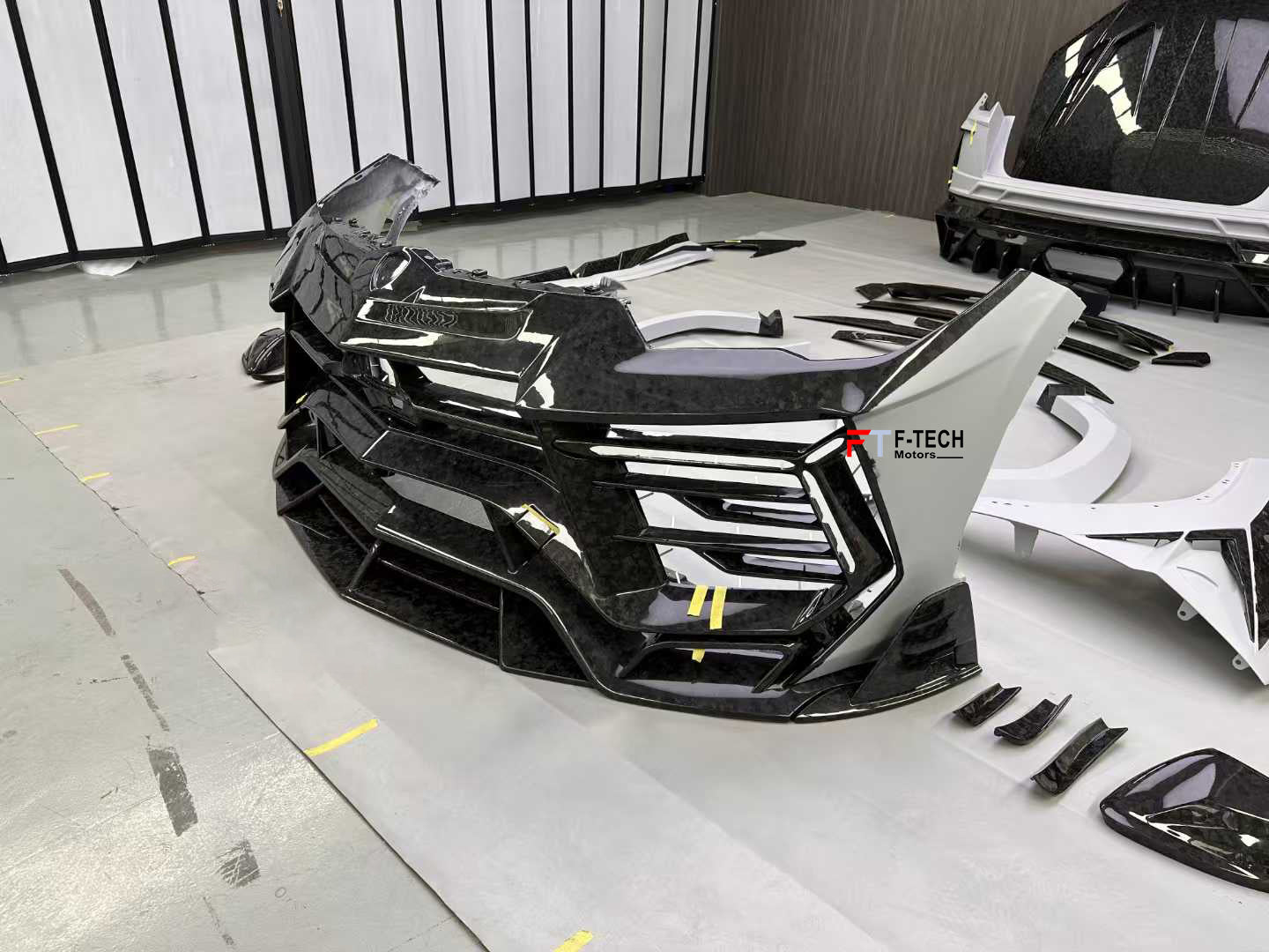 Dry Carbon Fiber Body Kit For Lamborghini Urus S Performante 2023+ Mansory Venatus S