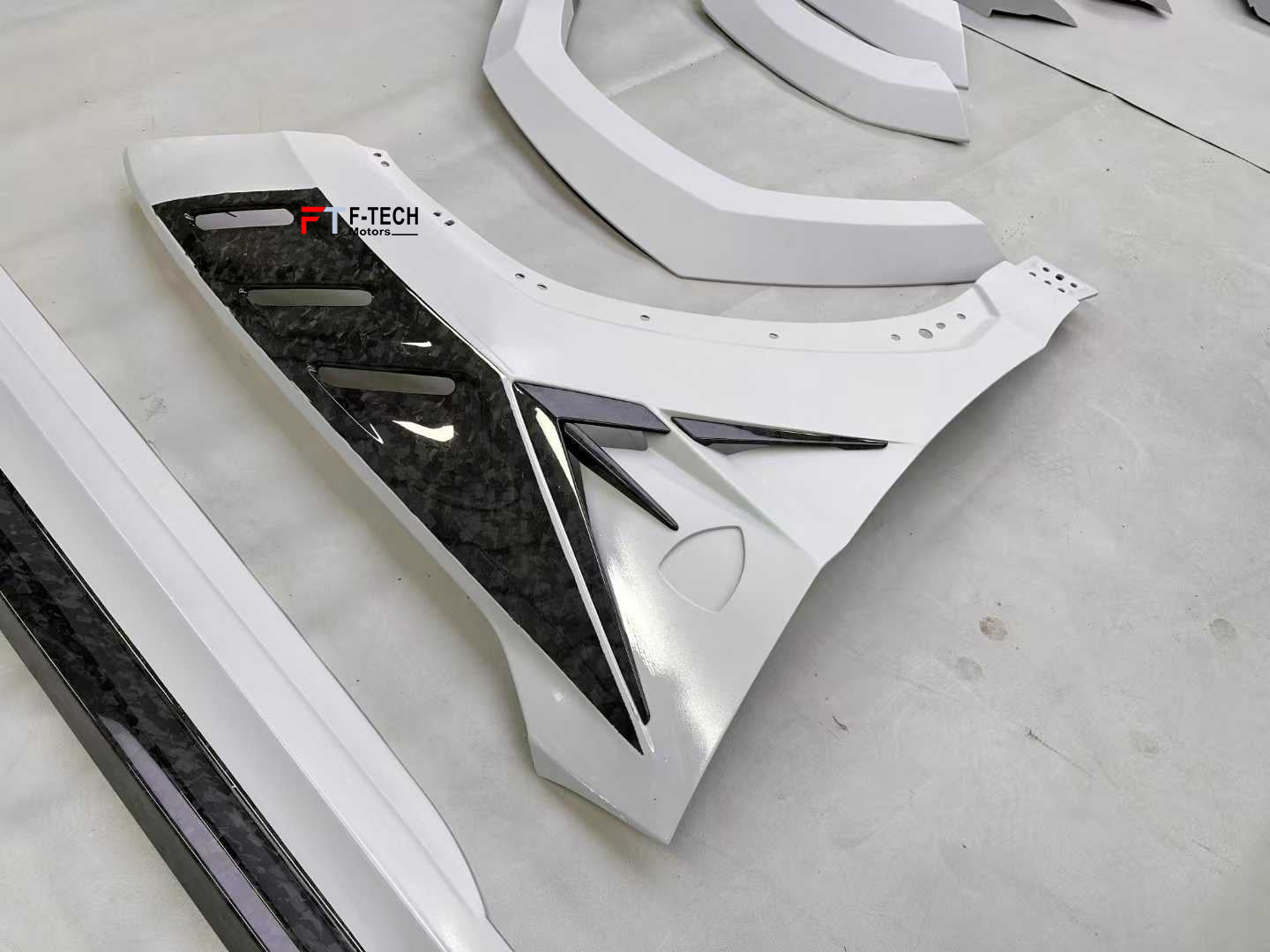 Dry Carbon Fiber Body Kit For Lamborghini Urus S Performante 2023+ Mansory Venatus S