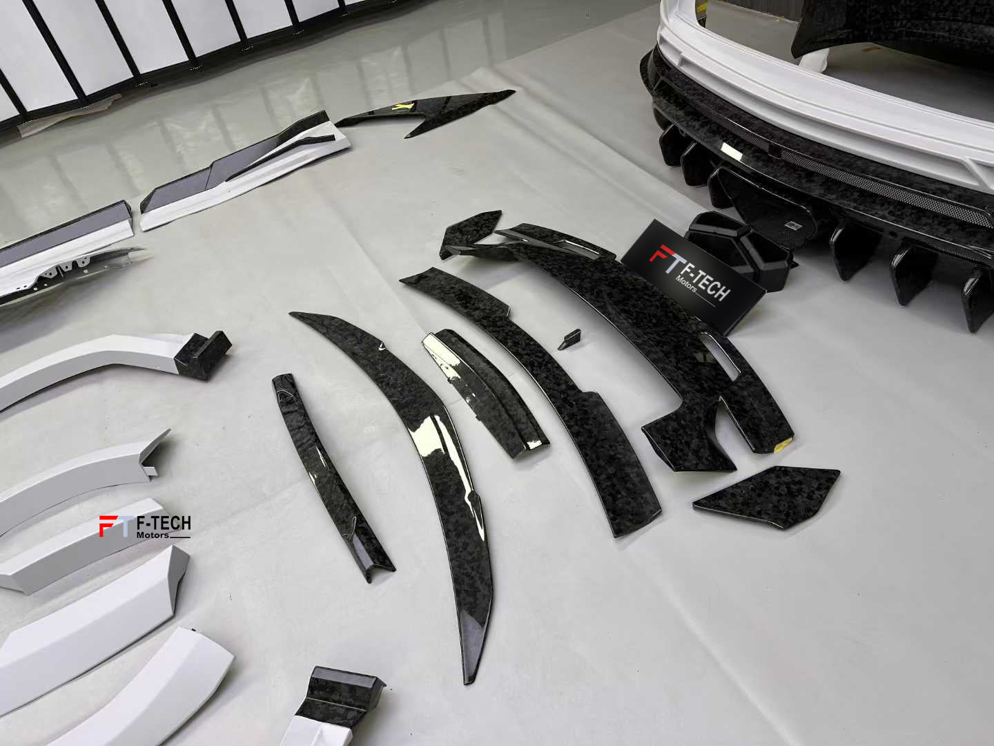 Dry Carbon Fiber Body Kit For Lamborghini Urus S Performante 2023+ Mansory Venatus S