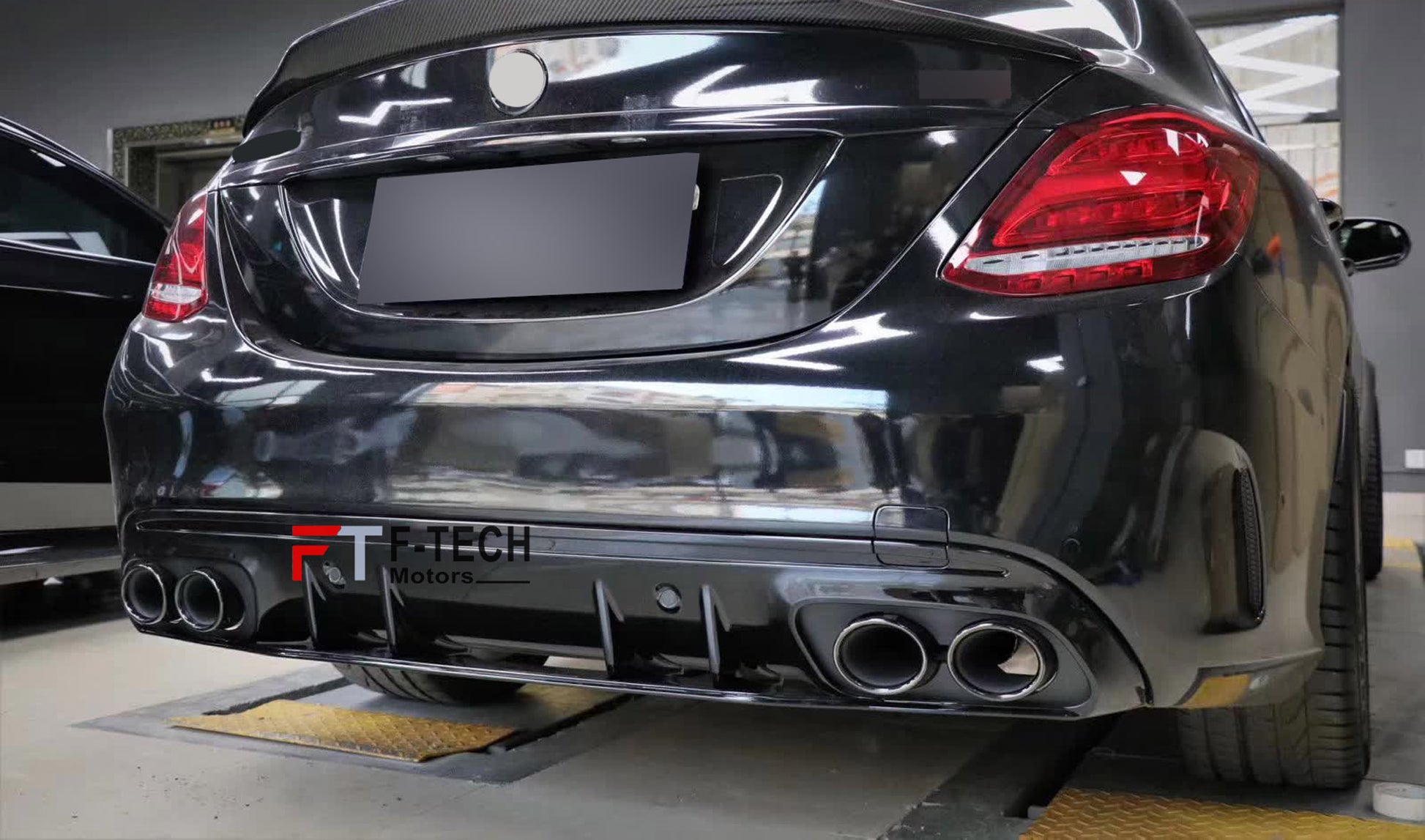 C43 AMG Look Rear Diffuser Exhaust Tips For Mercedes Benz C Class W205 2015 - 2021