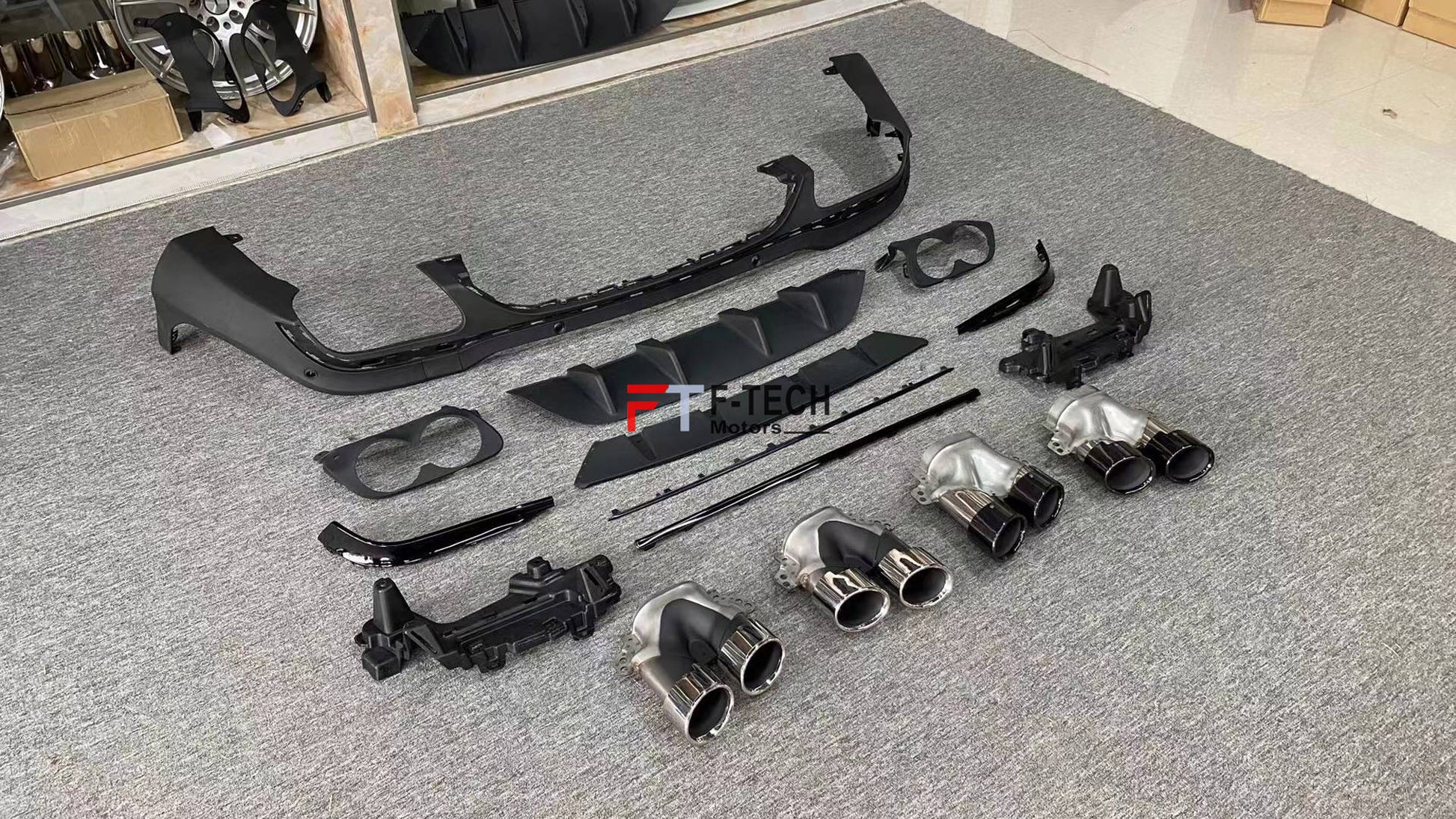 GLC 43 AMG Rear Diffuser Exhaust Tips For Mercedes Benz GLC X253 2019 - 2023