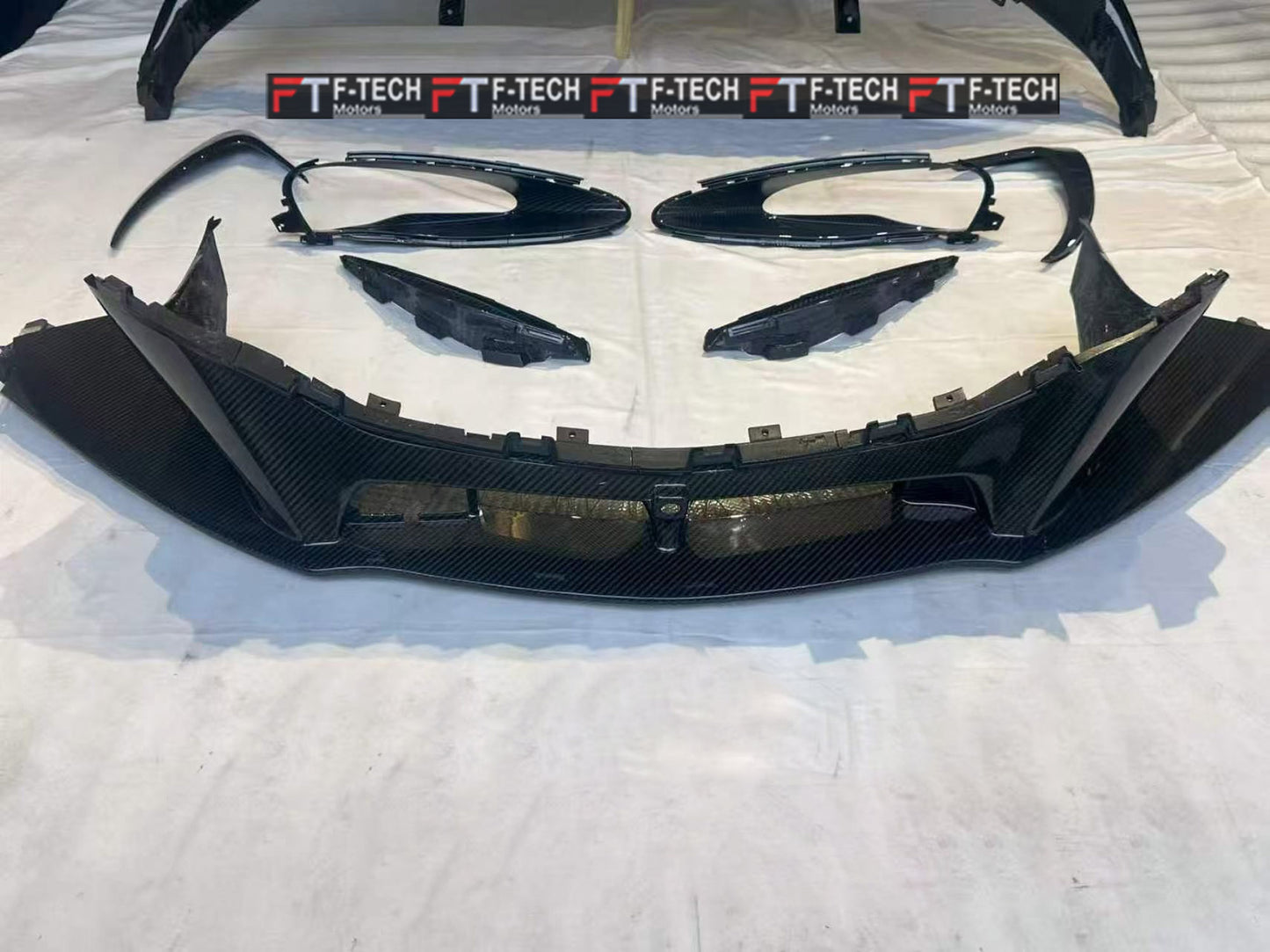 Dry Carbon Fiber Body Kit For McLaren Artura 2023+  Novitec