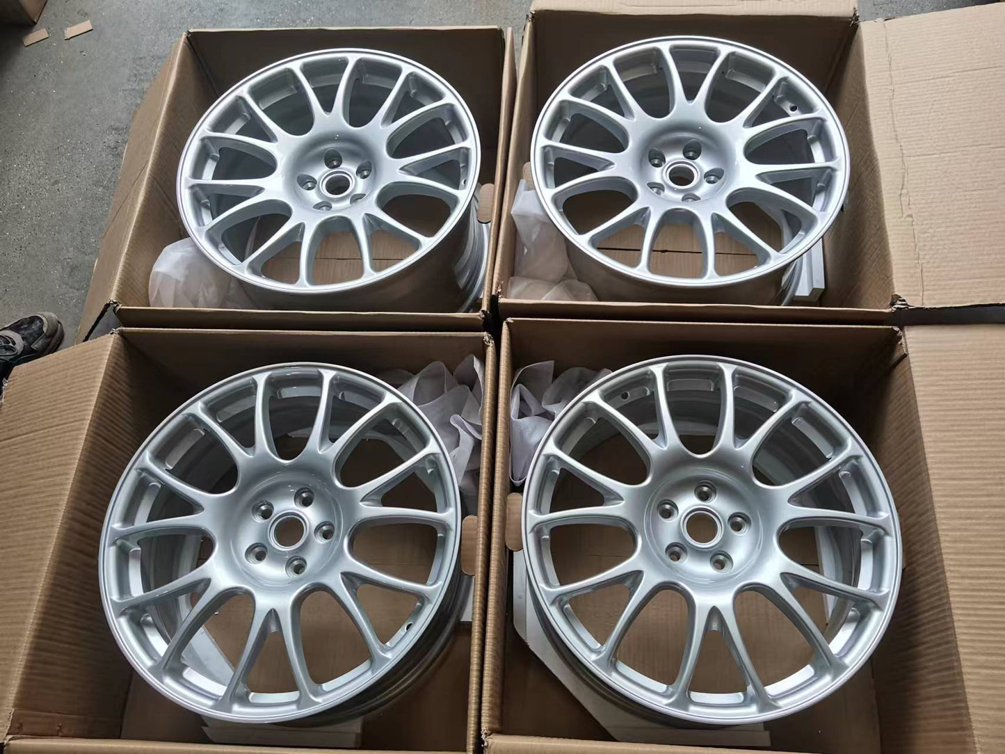 Original-OEM-Ferrari-Challenge-Wheels