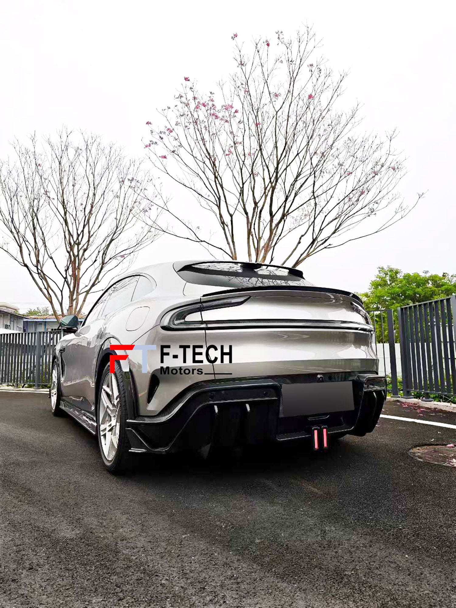 Carbon Fiber Body Kit For Xiaomi YU7 2025+ Pluto Brabus