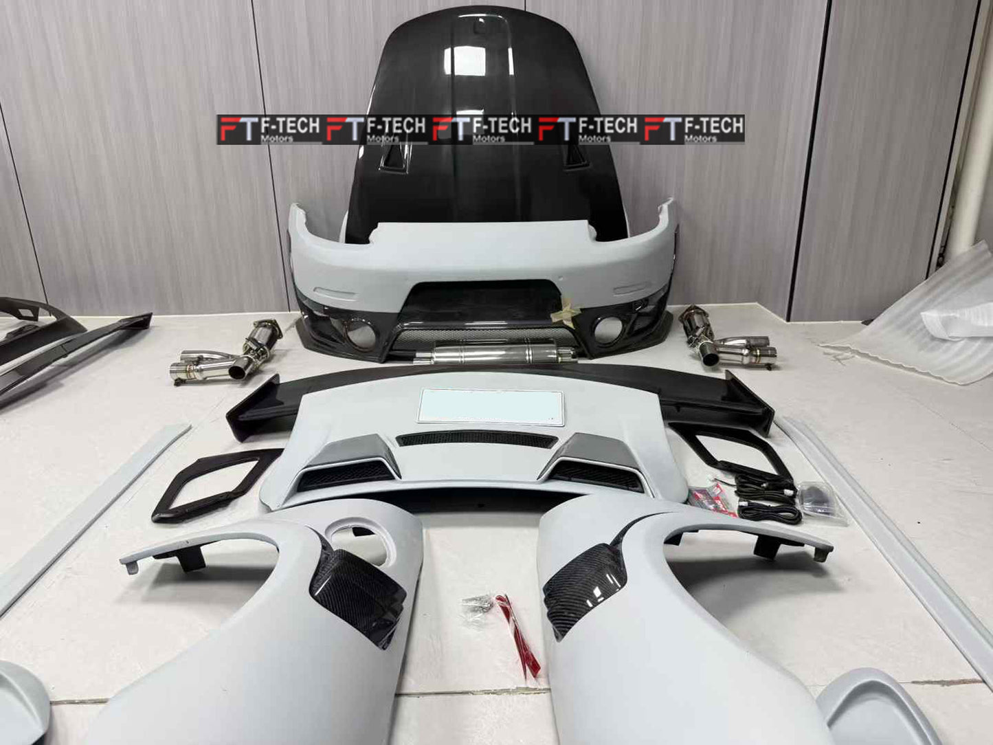 Dry Carbon Fiber GT2 RS Body Kit For Porsche 911 991.2 Carrera 4 S 4S 2015 - 2019